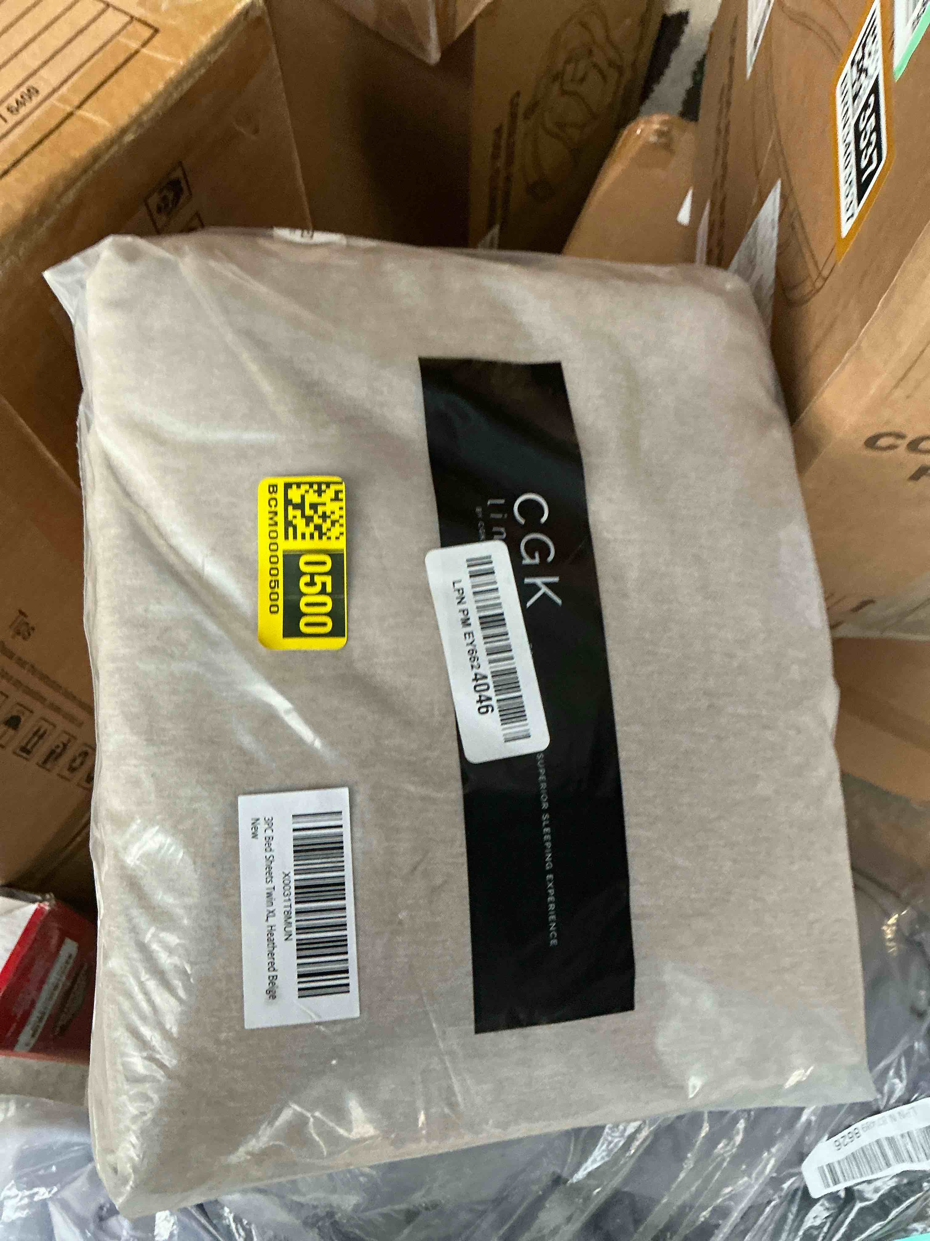 Condition photo showing Good Condition for Twin XL Size 3 Piece Sheet Set - Comfy Breathable & Cooling Sheets - Hotel Luxury Bed Sheets for Women & Men - Deep Pockets, Easy-Fit, Soft & Wrinkle Free Sheets - Heathered Beige Oeko-Tex Bed Sheets