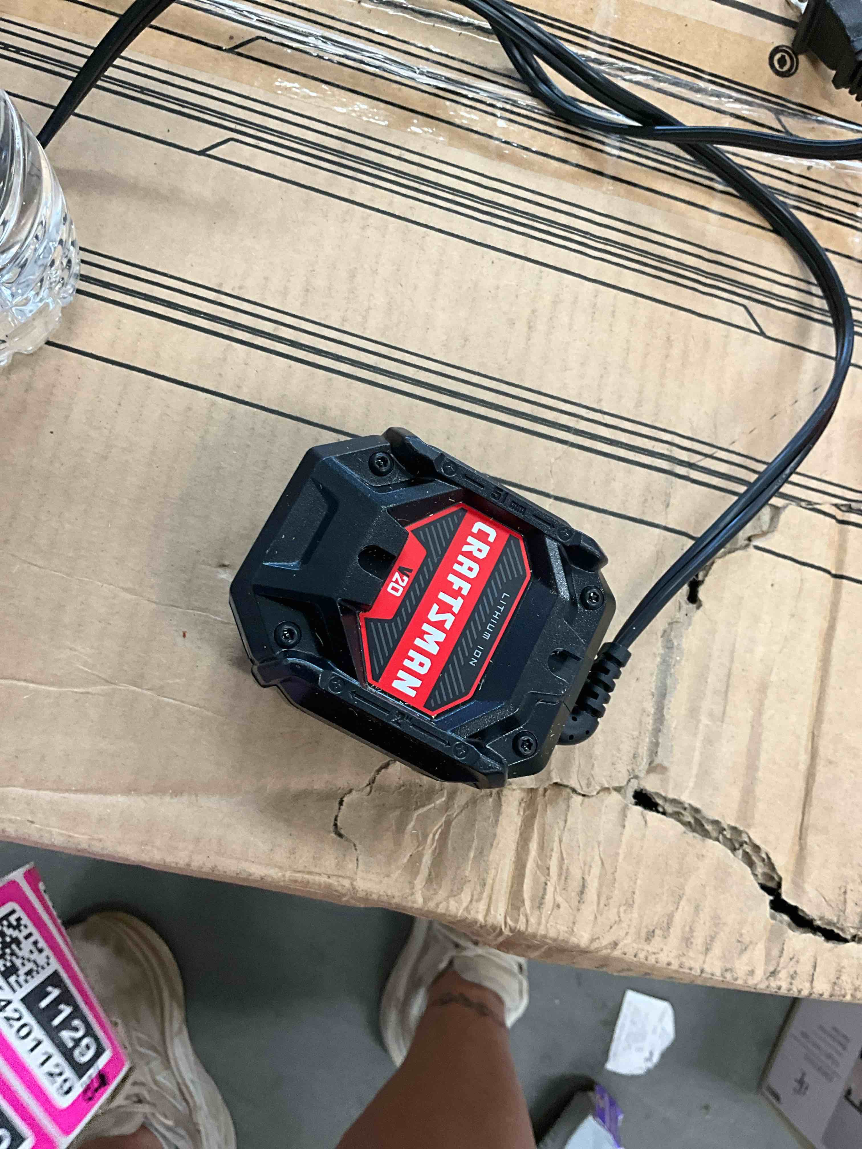 Condition photo showing Good Condition for craftsman 20v charger