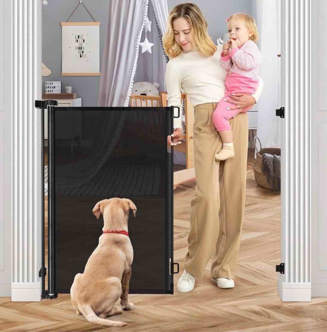 retractable baby gate, hdj 42in extra tall baby safety gate, 71" wide baby gate dog gate for stair, doorway,metal auto-lock,black