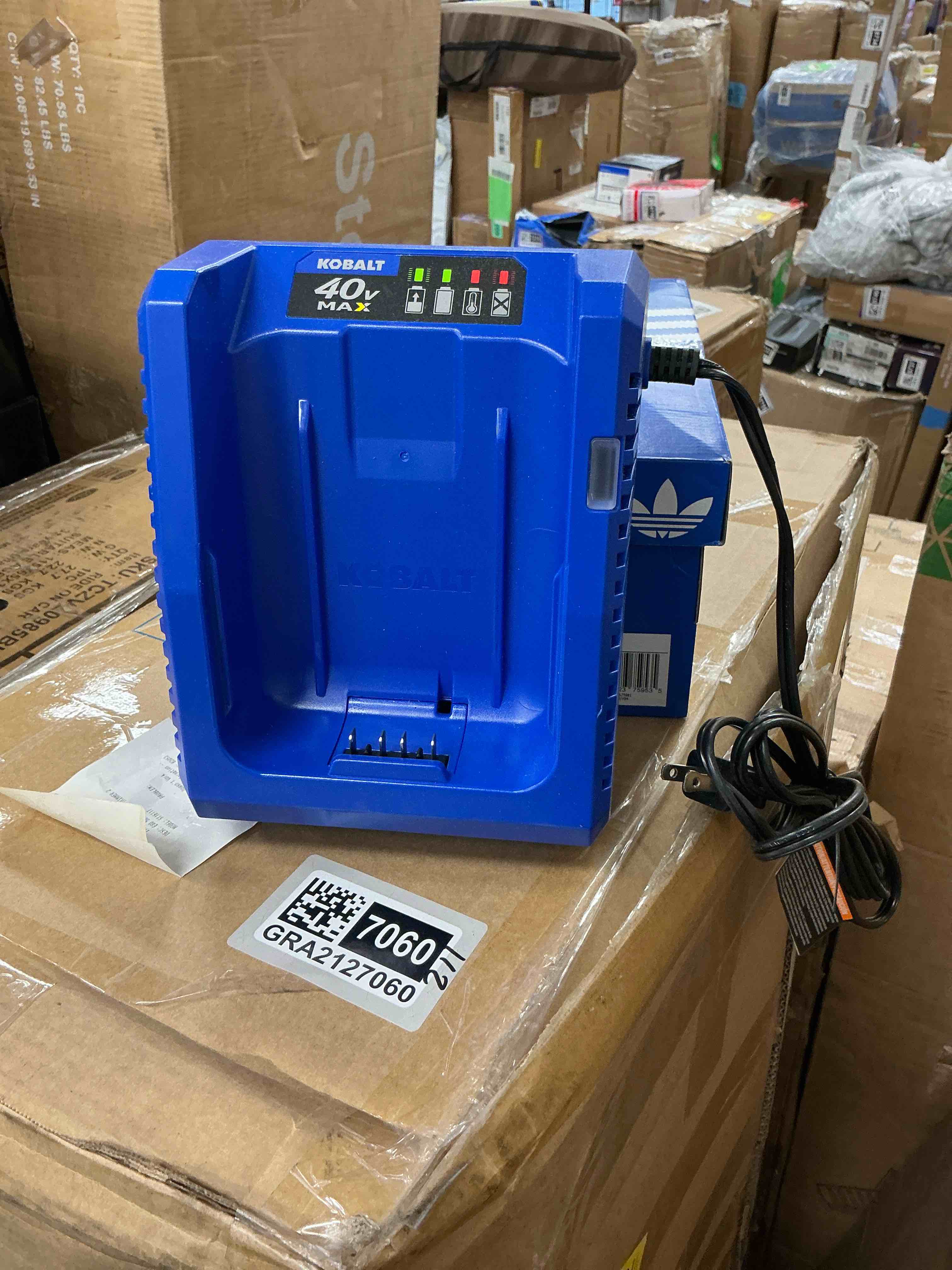 Condition photo showing Good Condition for kobalt 40 -volt, battery charger
