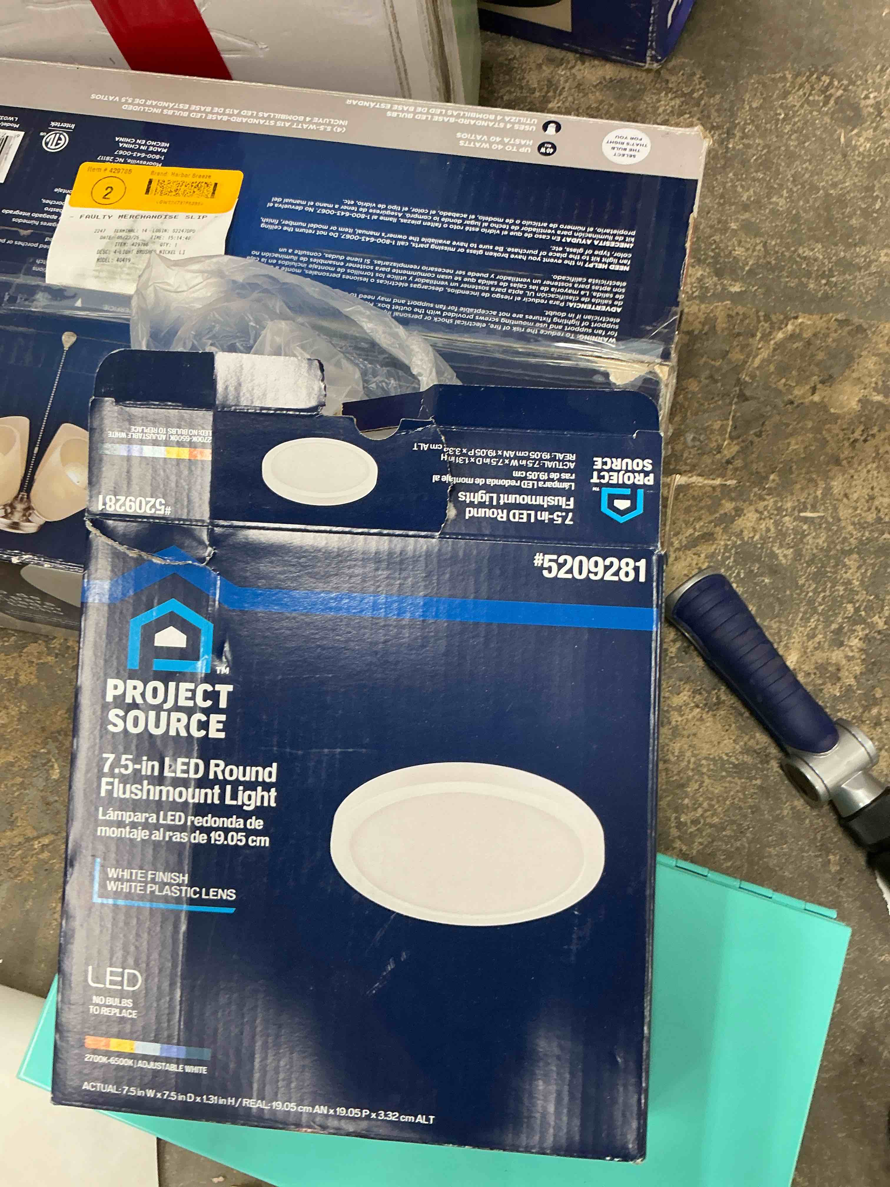 Condition photo showing Good Condition for 1k+ bought last week project source 7.5-in white indoor 1 -light led tunable white flush mount light with plastic