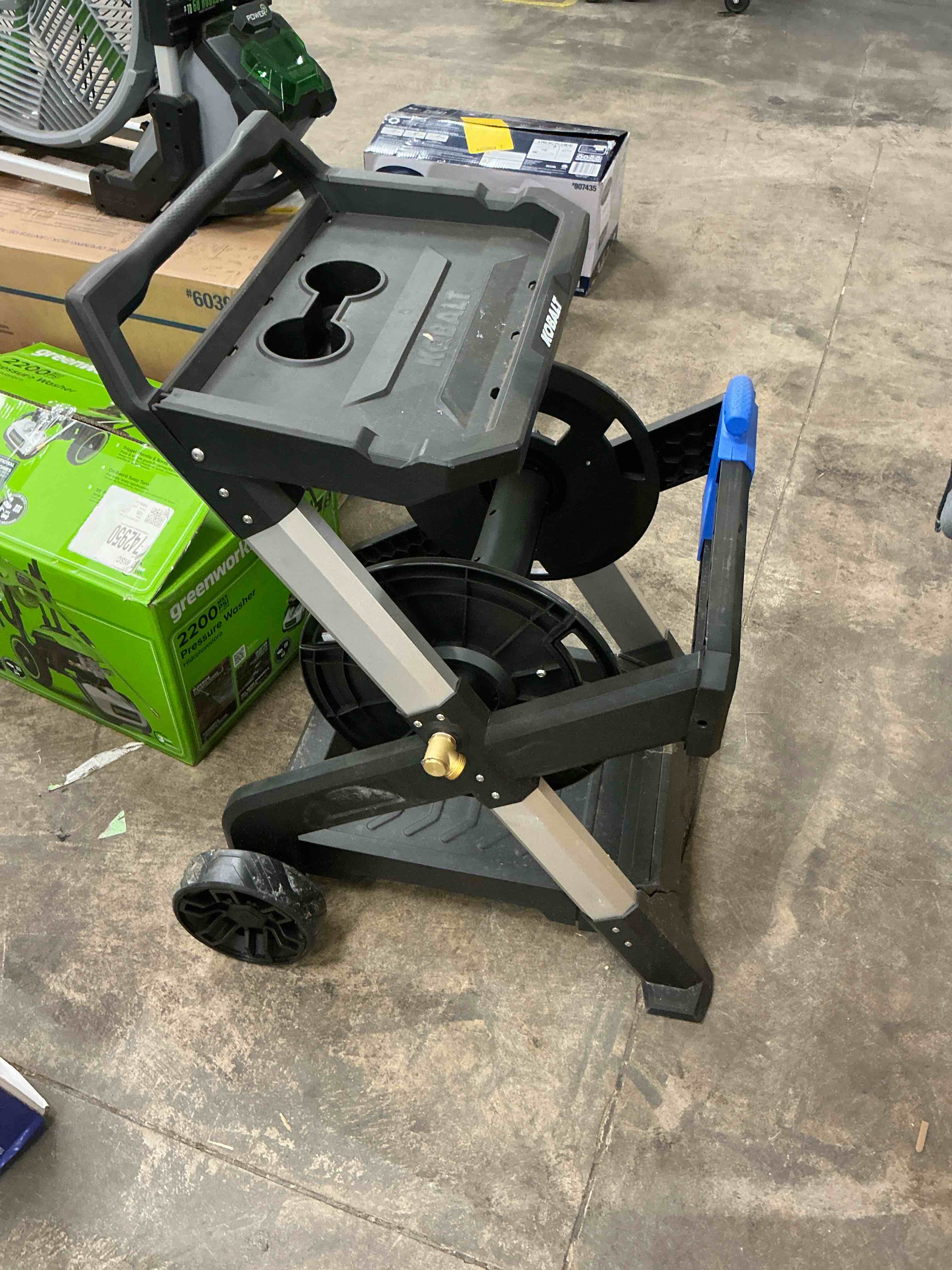 Condition photo showing Good Condition for kobalt aluminum 200-ft cart hose reel
