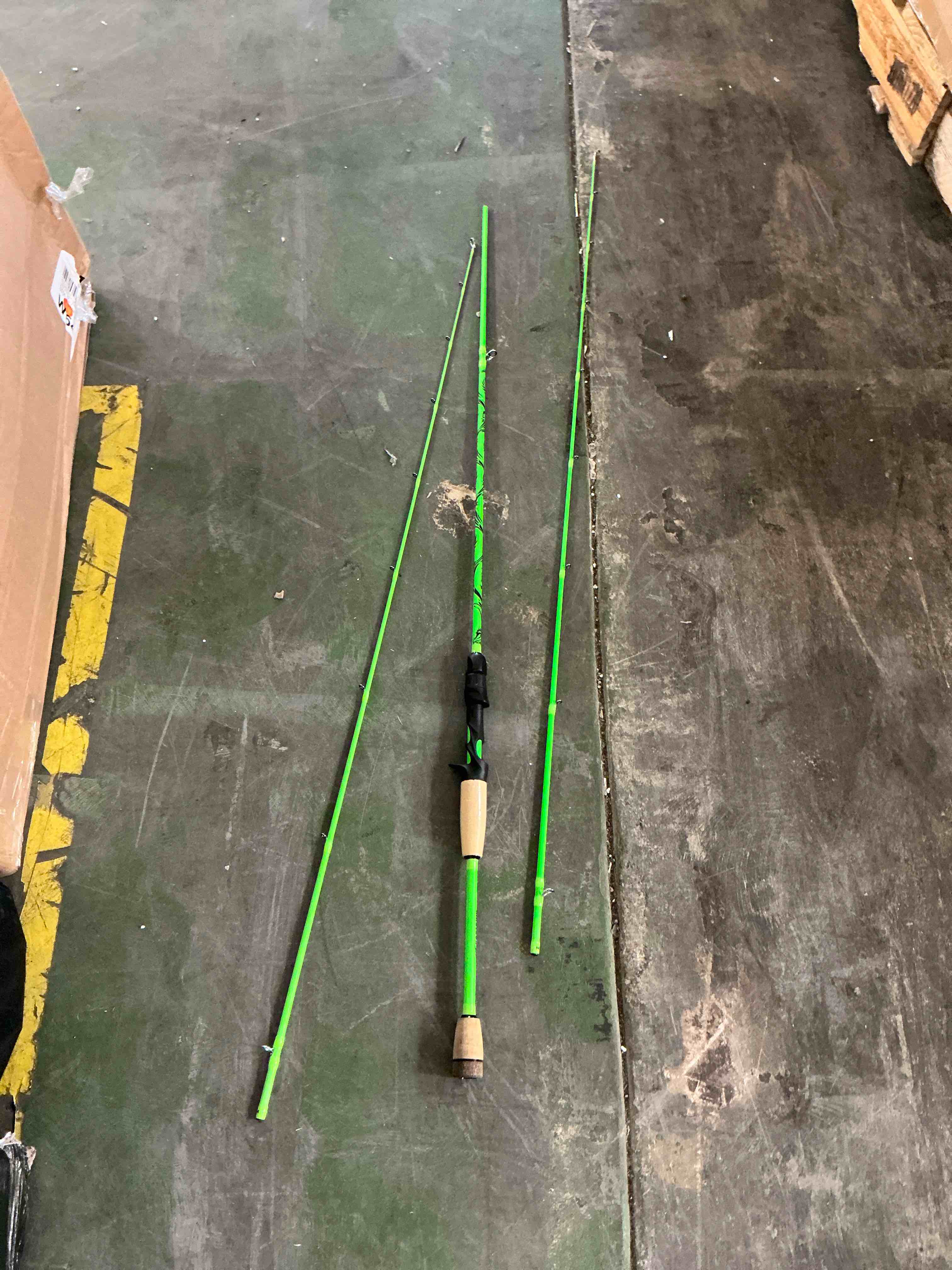 Condition photo showing Good Condition for kastking baitcaster fishing rod , cast: 7'0''- m& mh- dual-tip rod - right handed im6 graphite rod with kastflex technology, hook keeper, multiple models-zephyr