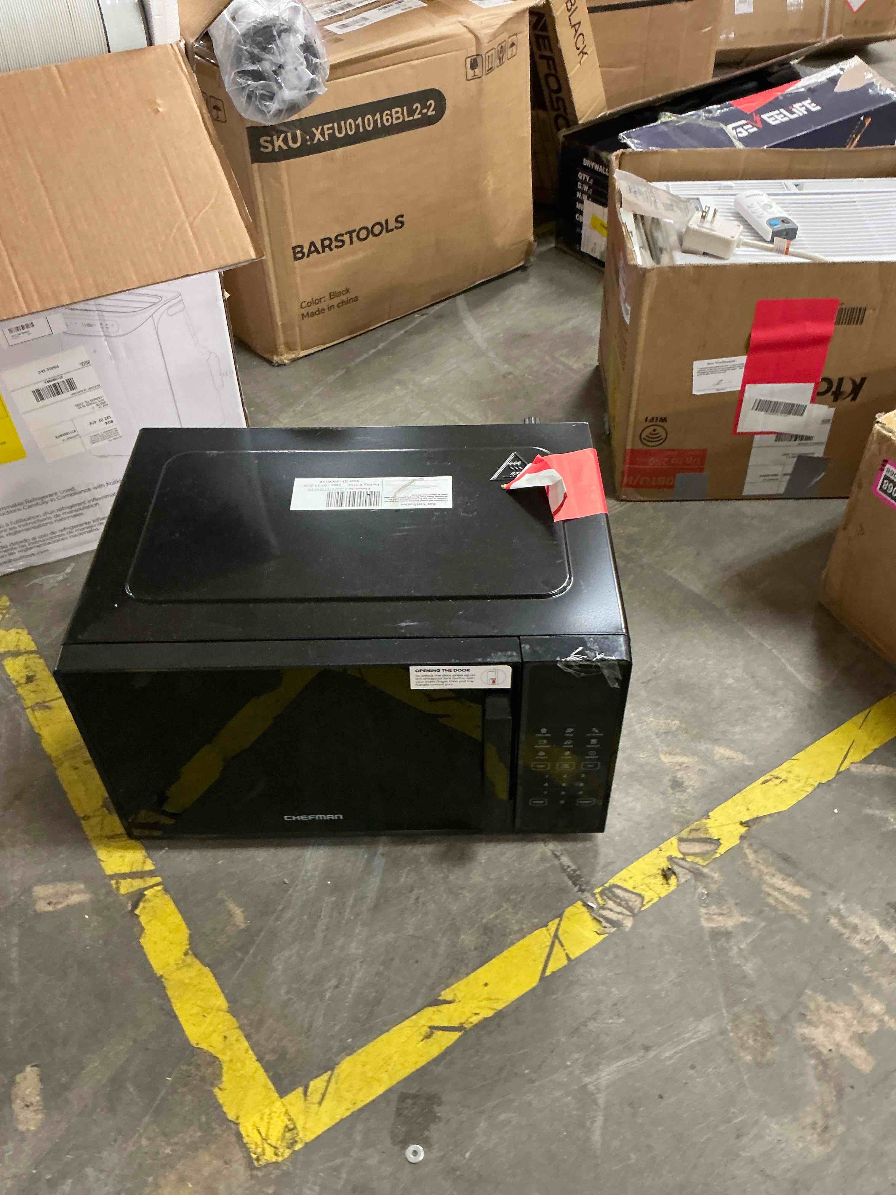 Condition photo showing Good Condition for chefman - countertop microwave oven 1.1 cu. ft., 1000 watts with 6 presets and 10 power levels - black
