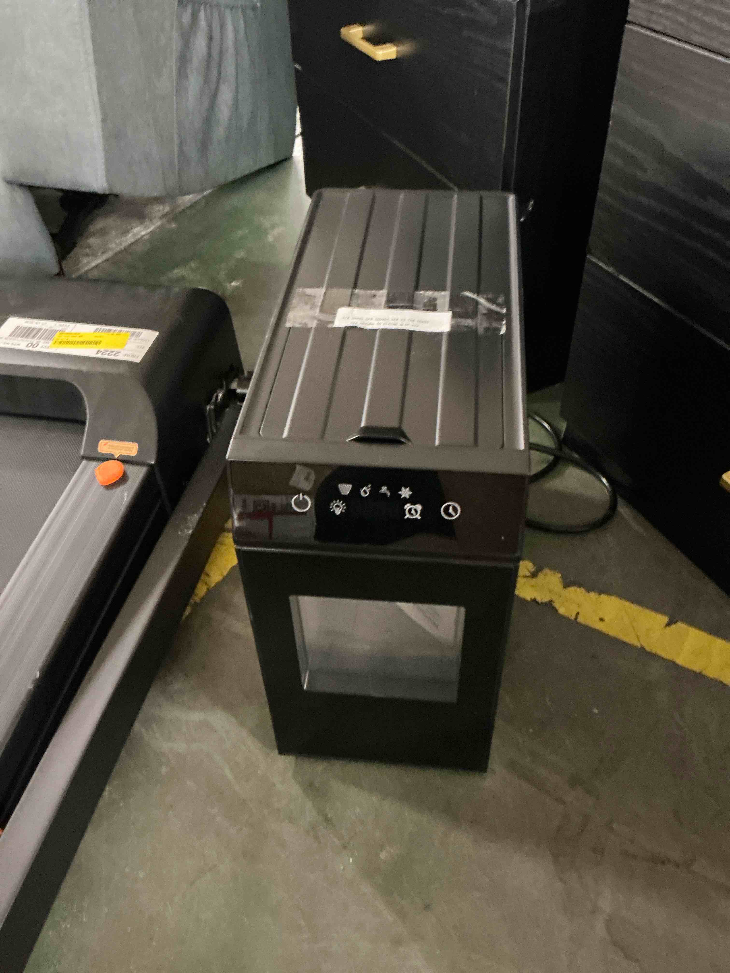Condition photo showing Good Condition for patbrela nugget ice maker, 40lbs/24h chewable pebble nugget ice machine with self-cleaning, touch screen, for home, kitchen, office, rv