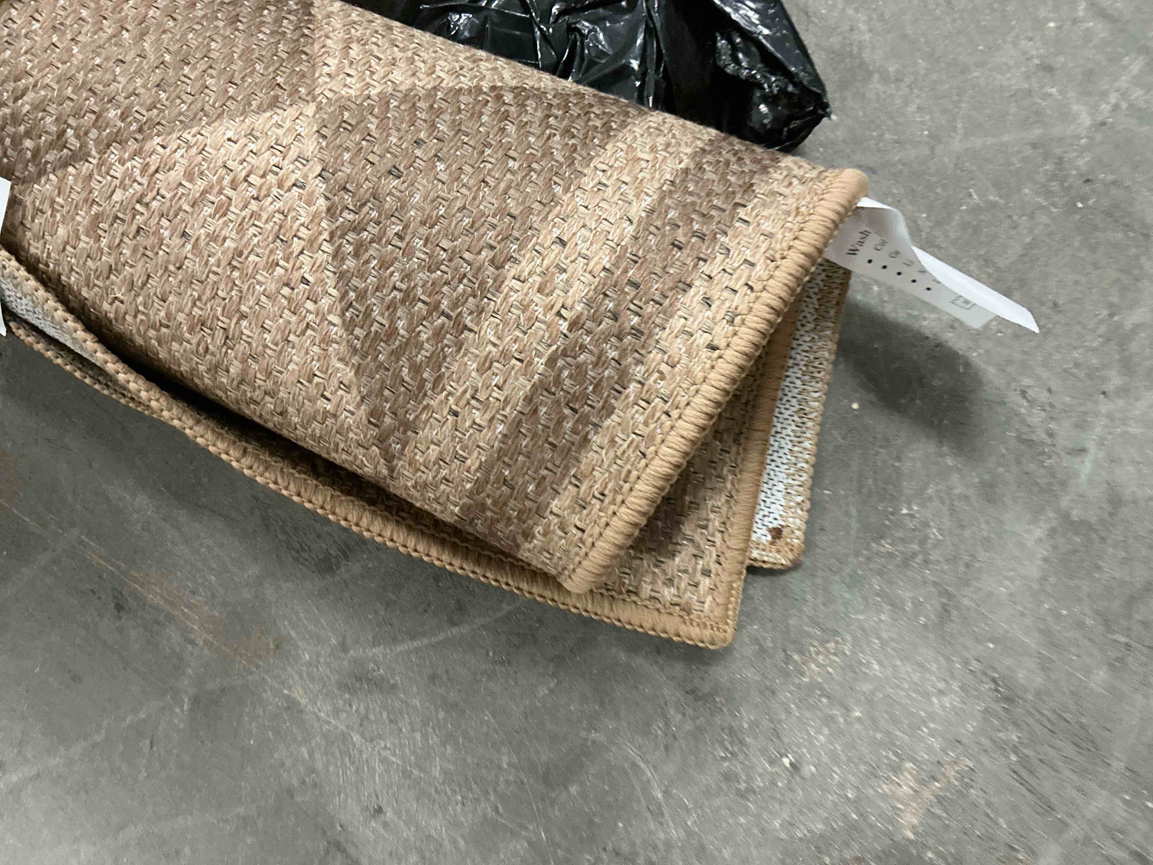 Condition photo showing Good Condition for vunate doormat for inside 32 x47 entryway rugs non slip absorbent welcome mat easy jute dirt trapper low-profile door rug for entryway indoor entry mat washable indoor doormat beige