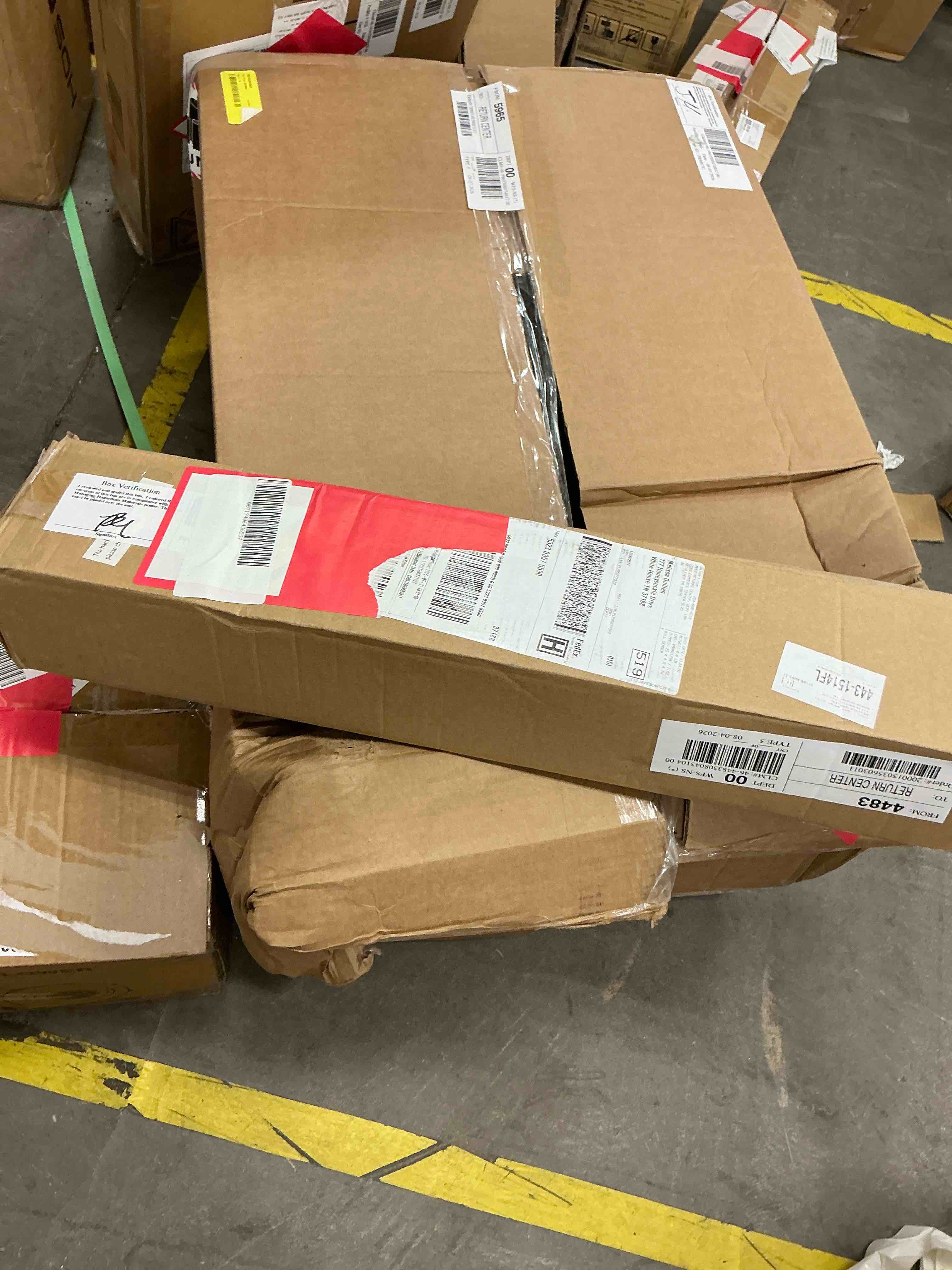 https://s3.amazonaws.com/lotting-images-prod/EmanualPiazza/PNK4203461_1787860949235.jpeg