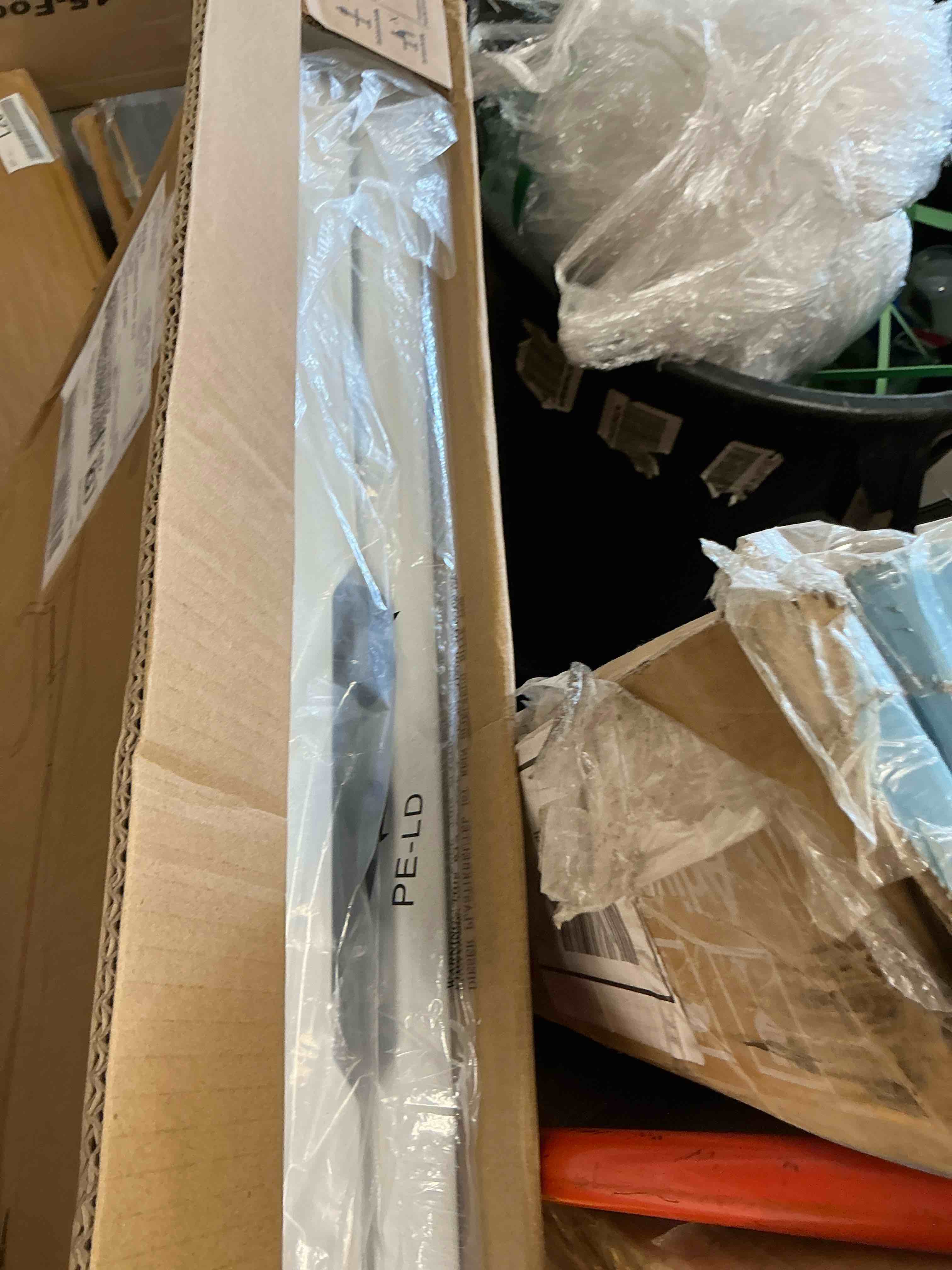 https://s3.amazonaws.com/lotting-images-prod/EmanualPiazza/PNK4203923_1789403667724.jpeg