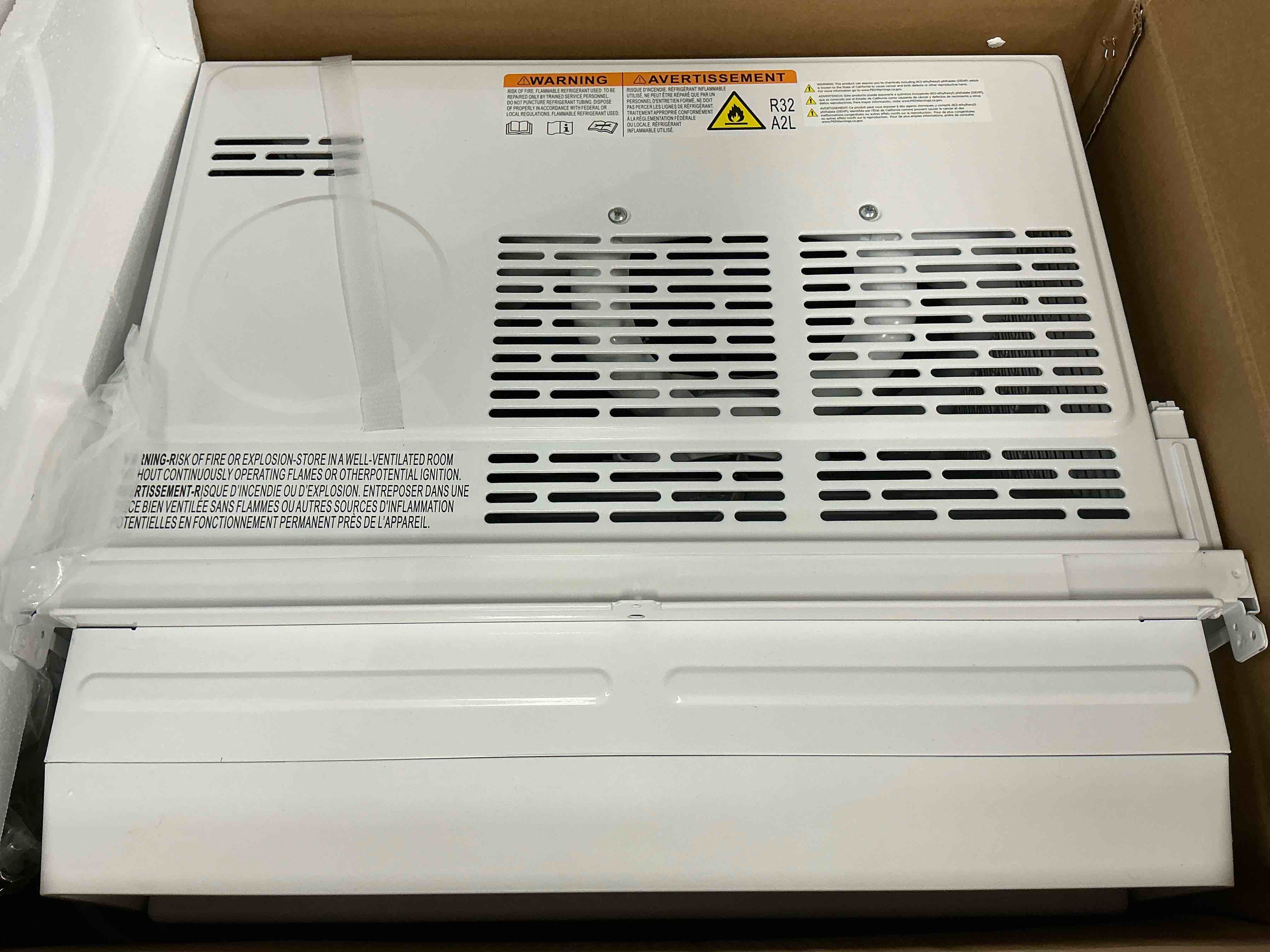 Condition photo showing Good Condition for tcl 8 000 btu q-series smart inverter window ac  ultra-quiet  ez install  open-able window  35% energy saving  works with alexa/google assistant  cools up to 350 sq. ft. (h8w25wq)
