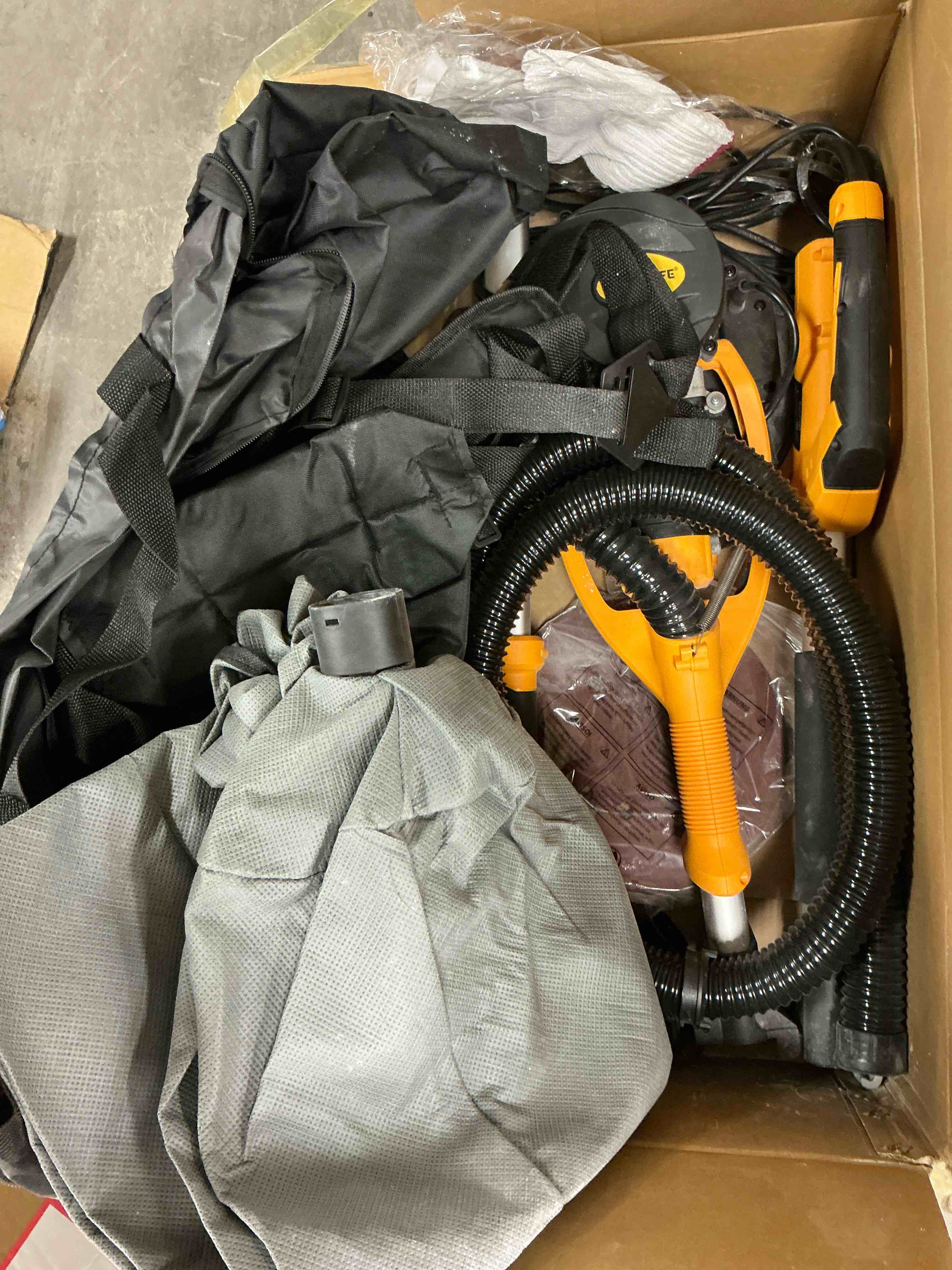Condition photo showing Good Condition for geveelife drywall sander 880w popcorn ceiling removal tool drywall sander with vacuum dust collector 5 variable speed 1000-2100rpm led light fold