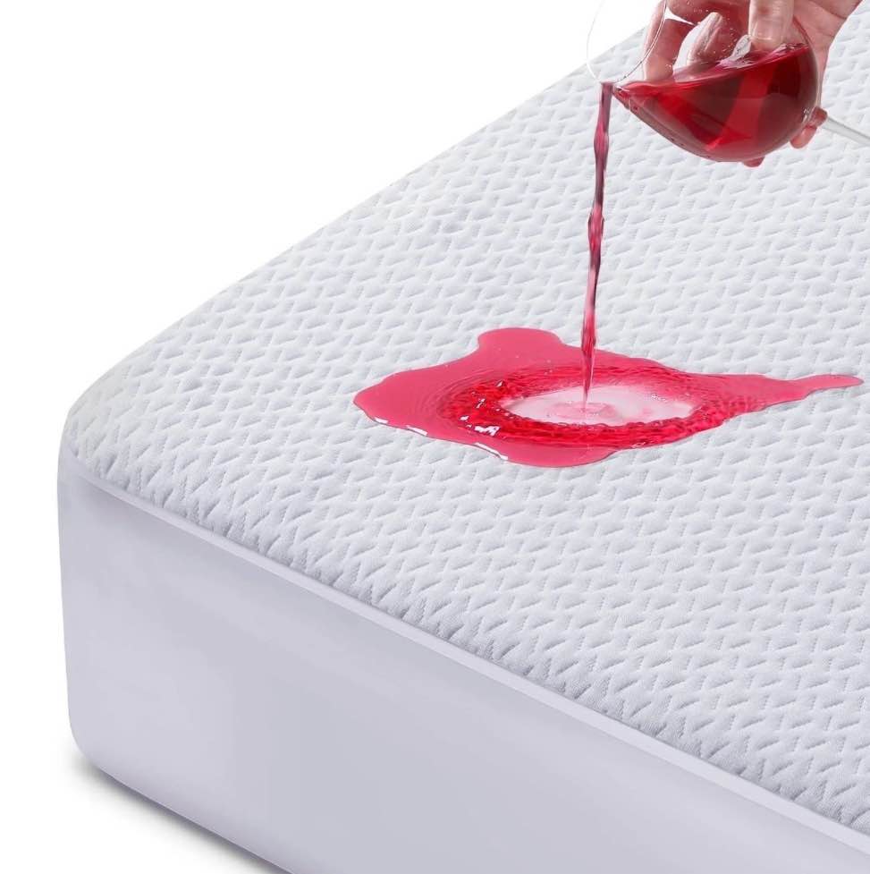 EMONIA 100% Waterproof Mattress Protector Twin Size Premium Viscose from Bamboo 3D Air Cooling Mattress Pad Cover for Bed Ultra-Soft Breathable Noiseless with 8''-21'' Deep Pocket (White, Twin)