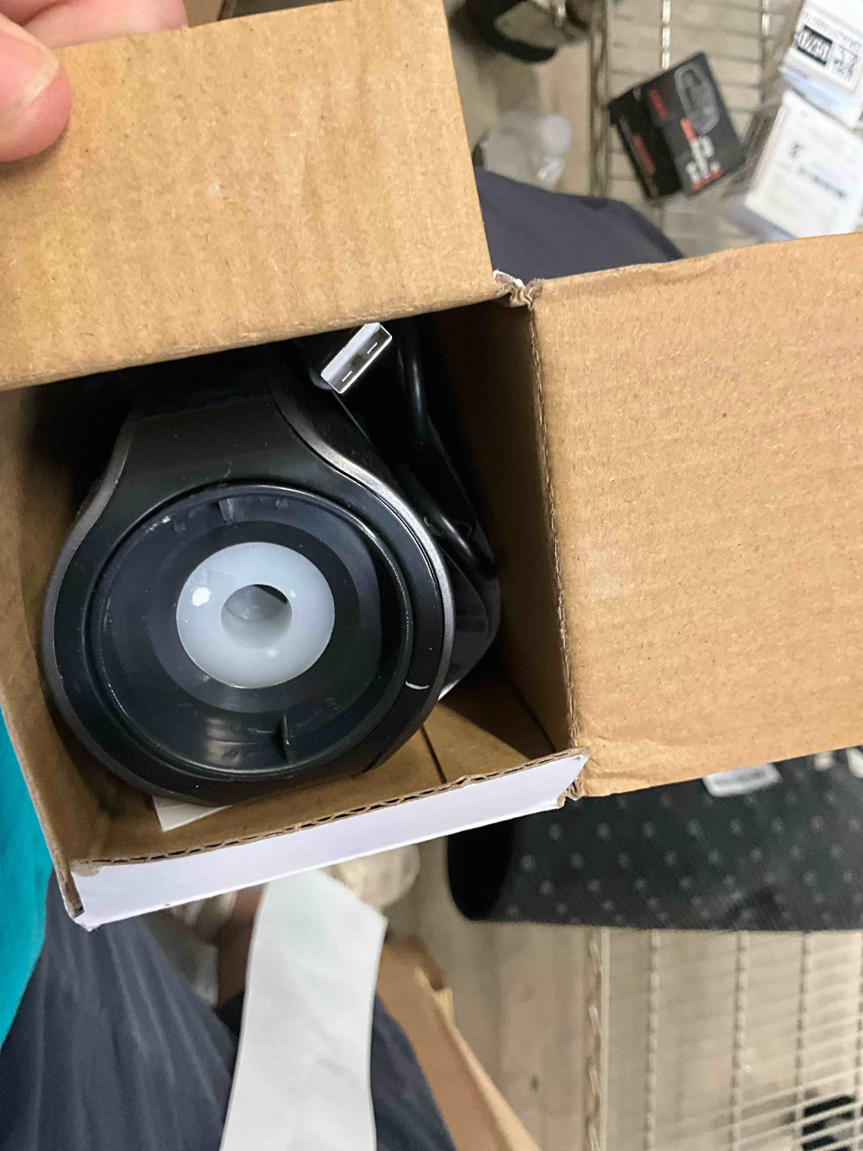 https://s3.amazonaws.com/lotting-images-prod/EmanualPiazza/PNK4207100_1778693440564.jpeg