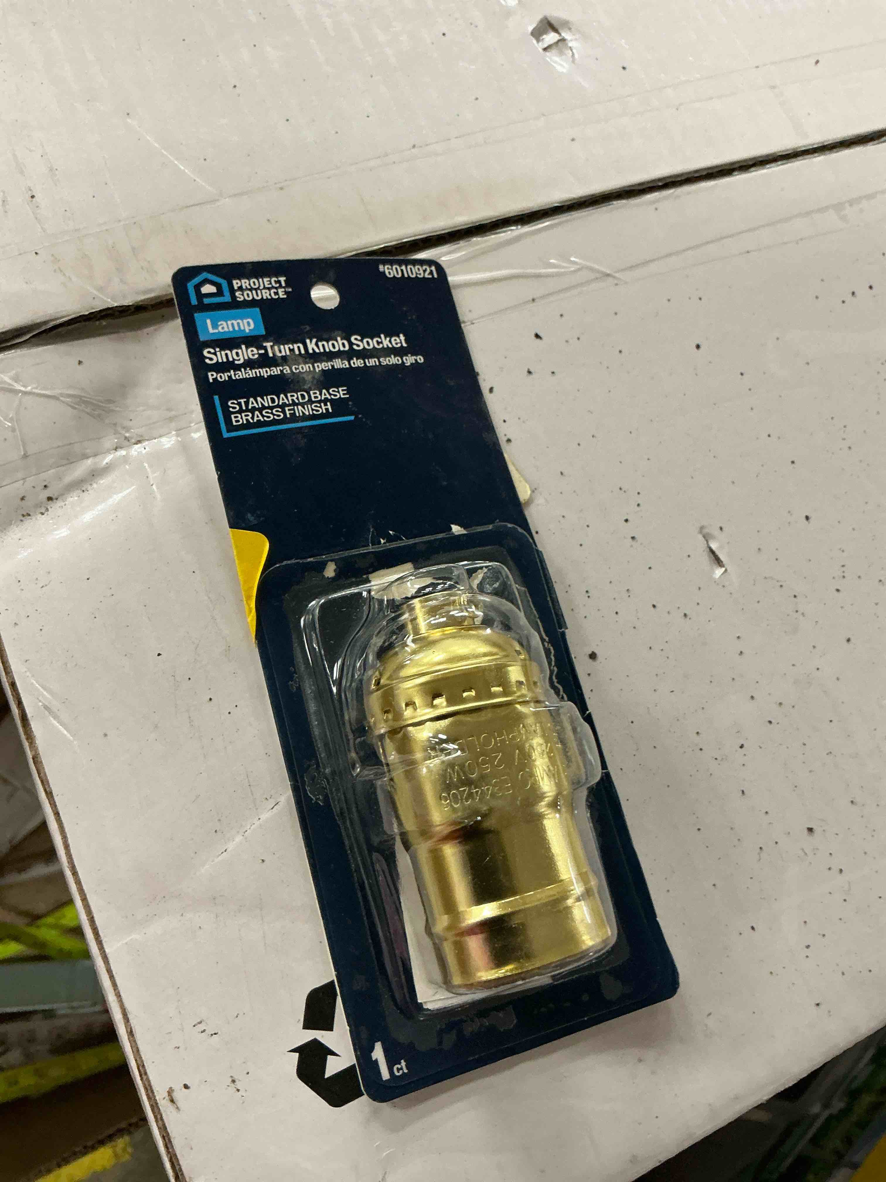 Condition photo showing Good Condition for project source 250 -watt plastic turn knob lamp socket , gold