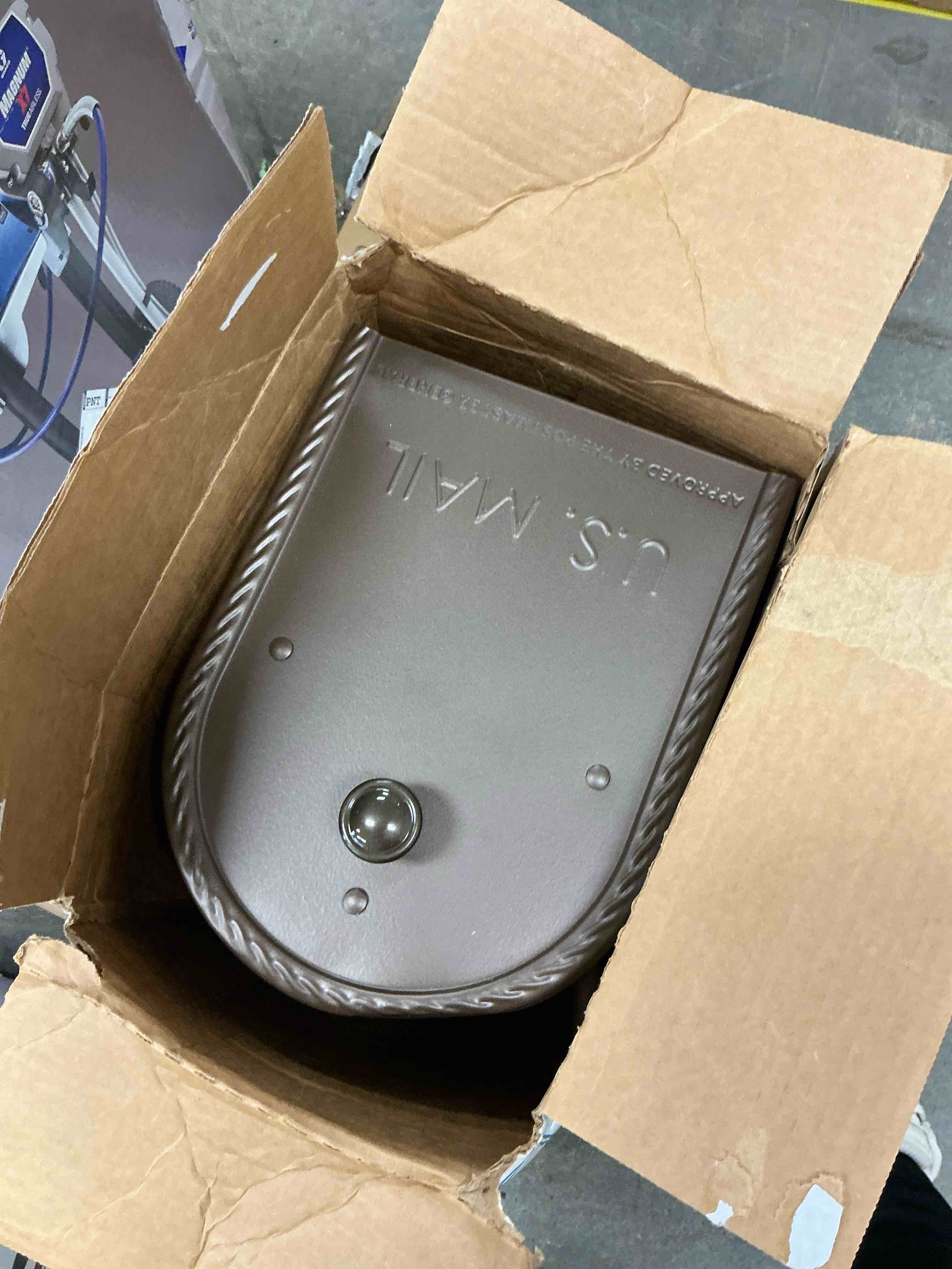https://s3.amazonaws.com/lotting-images-prod/EmanualPiazza/PNK4207360_1779811042010.jpeg