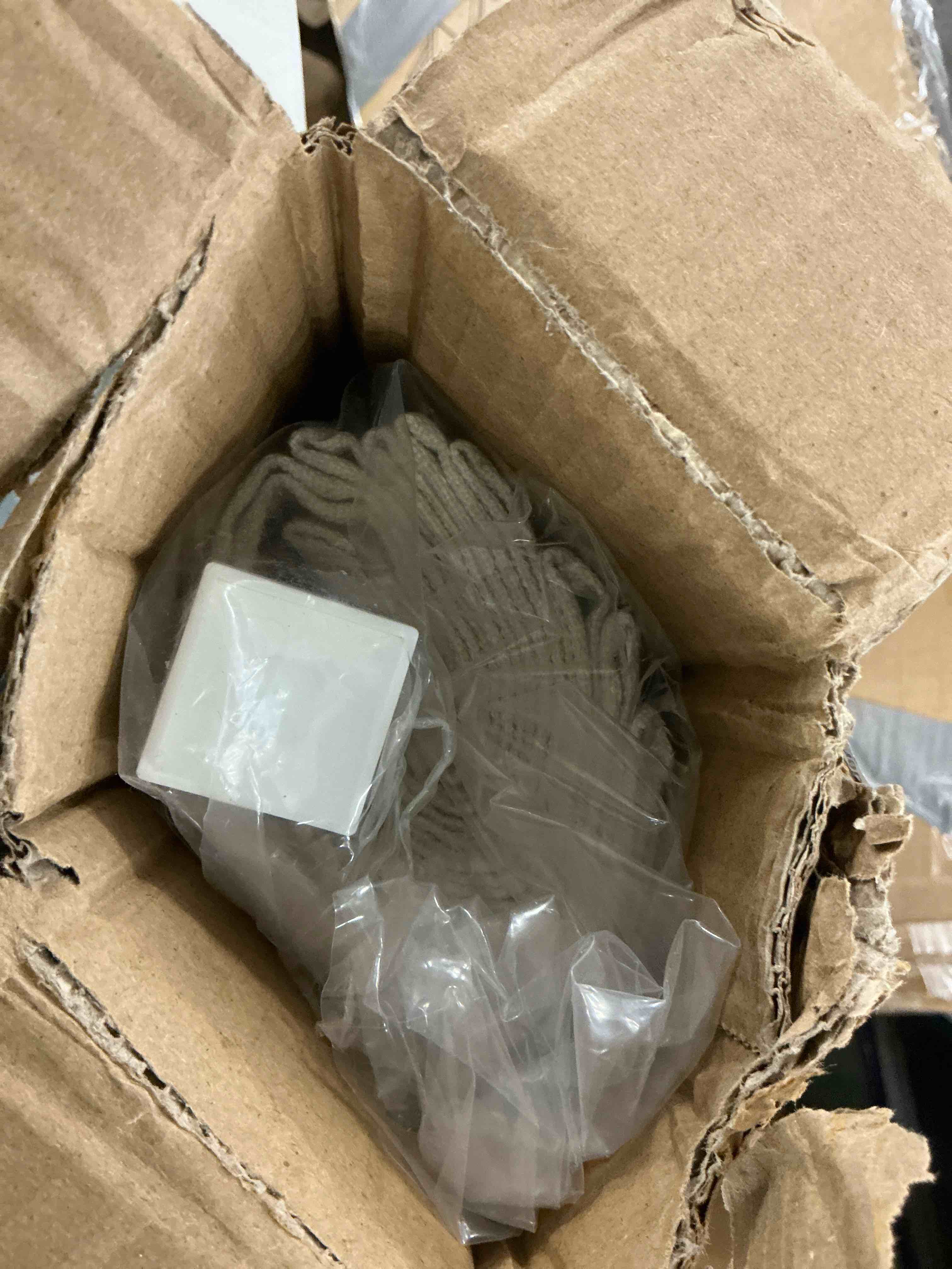 https://s3.amazonaws.com/lotting-images-prod/EmanualPiazza/PNK4207400_1779901456923.jpeg