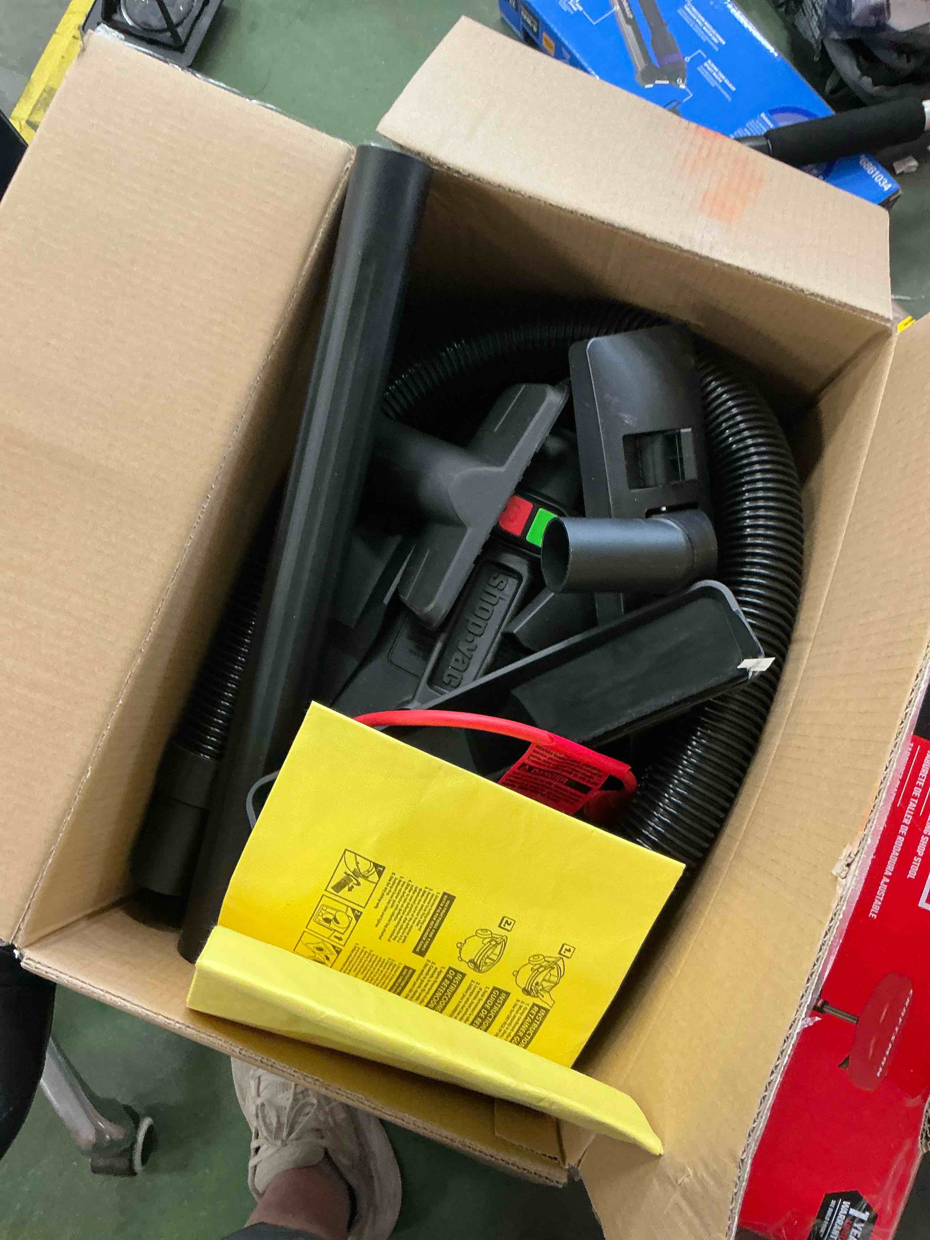 Condition photo showing Good Condition for shop-vac 4-gallon 6 hp corded wet/dry shop vacuum with accessories included