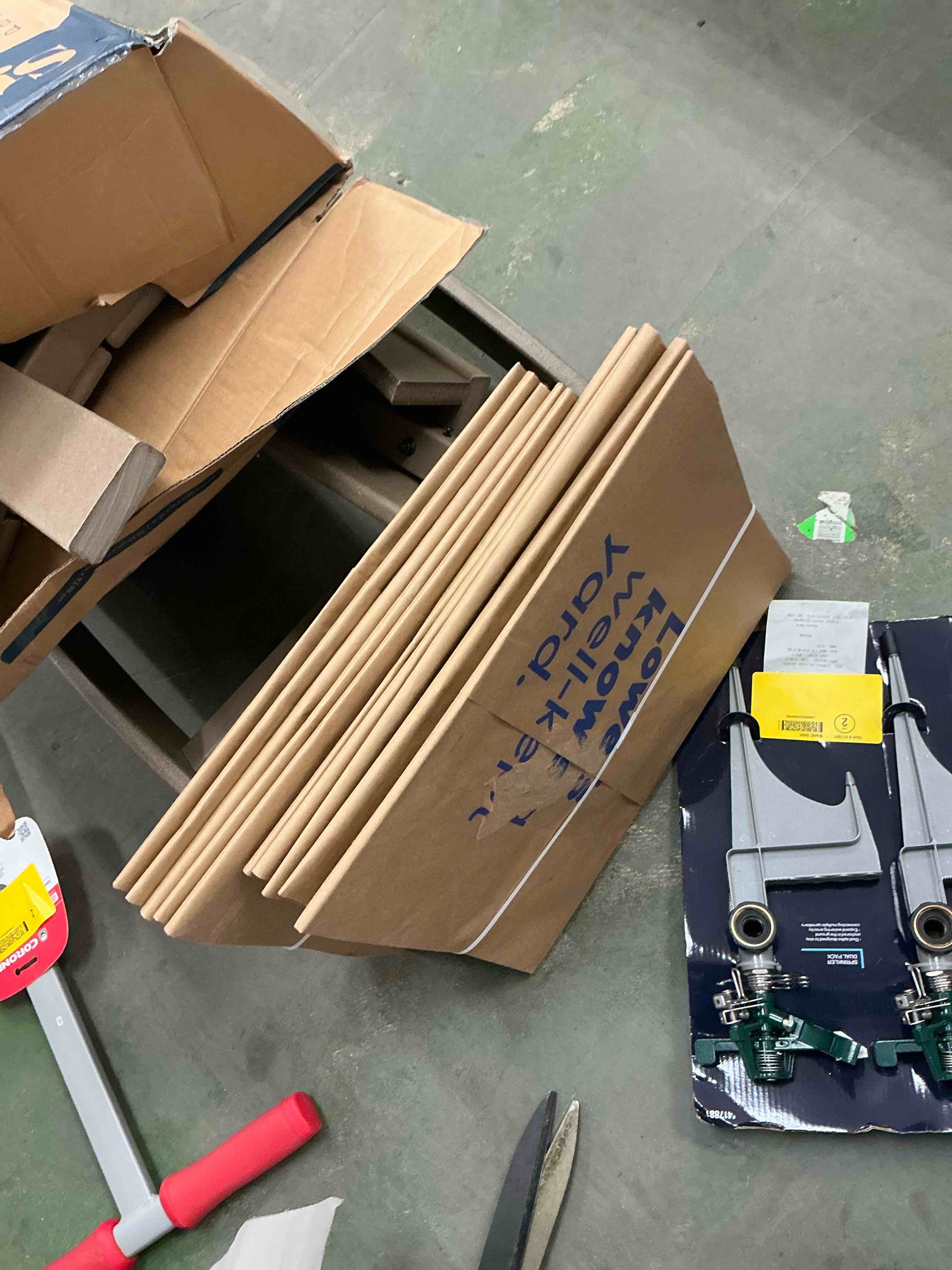Condition photo showing Good Condition for bag to earth paper yard waste bag (5-pack) 60015