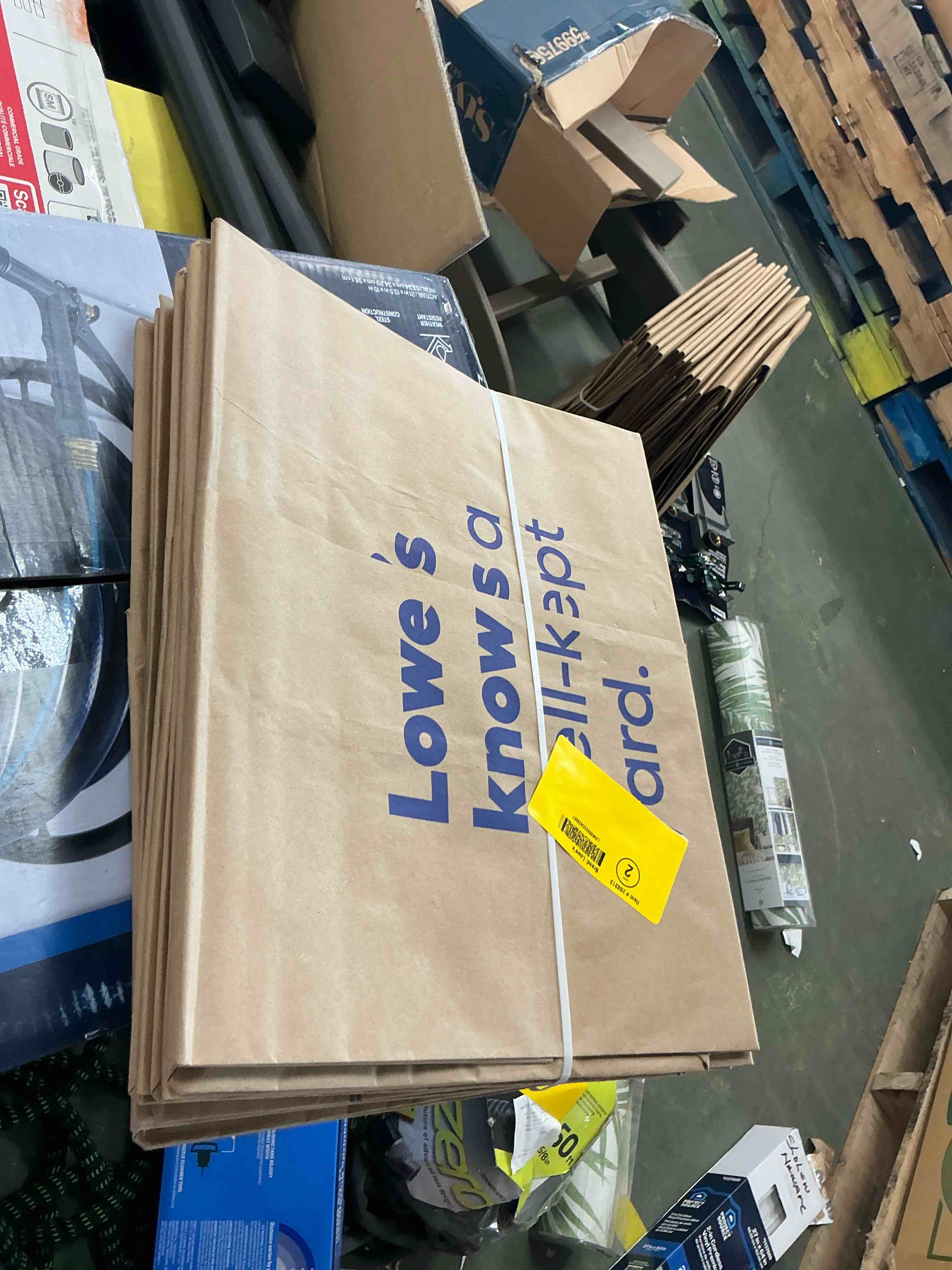 Condition photo showing Good Condition for bag to earth paper yard waste bag (5-pack) 60015