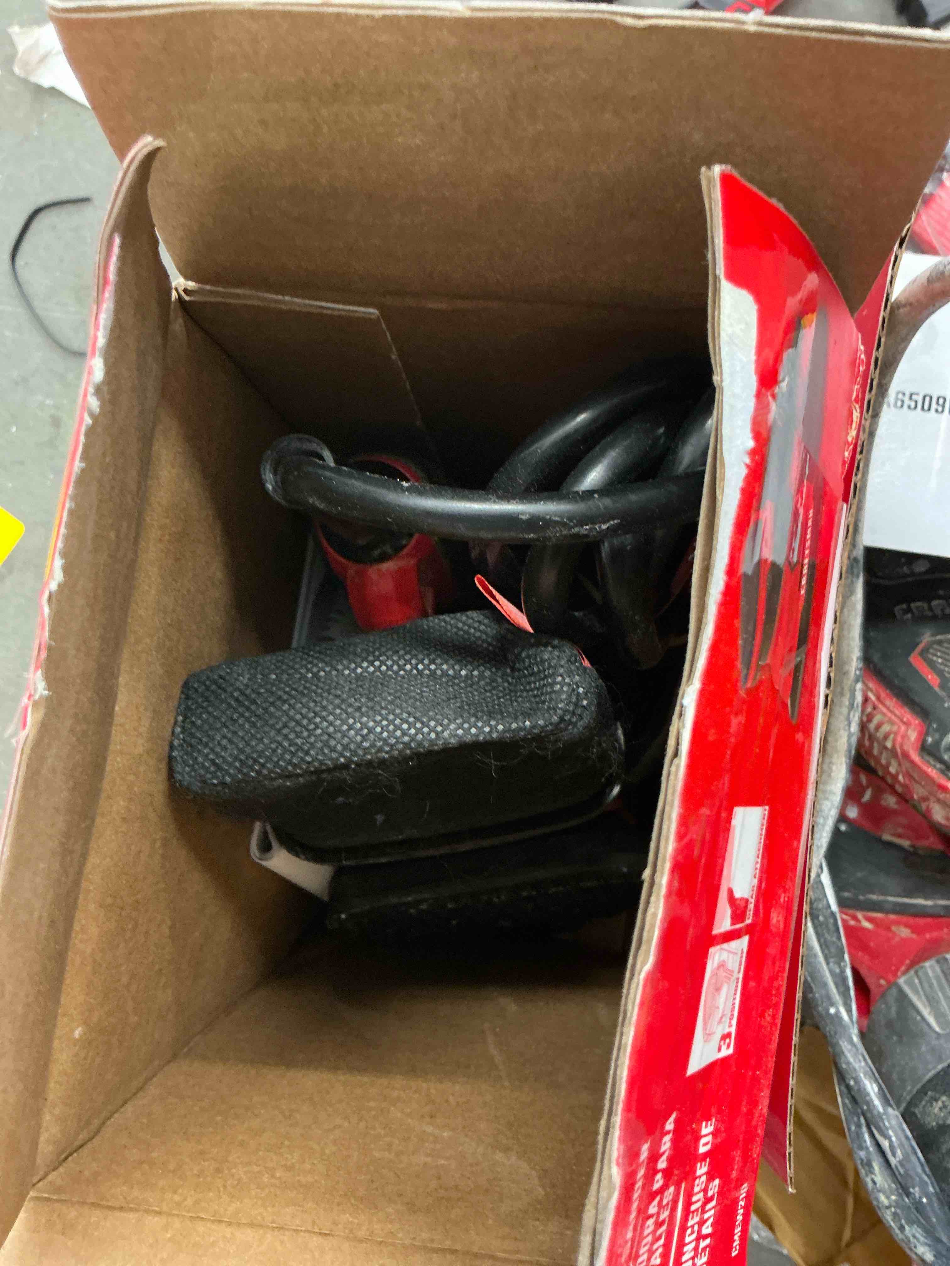 Condition photo showing Good Condition for craftsman 120-volt 1.2 -amp detail sander with dust management