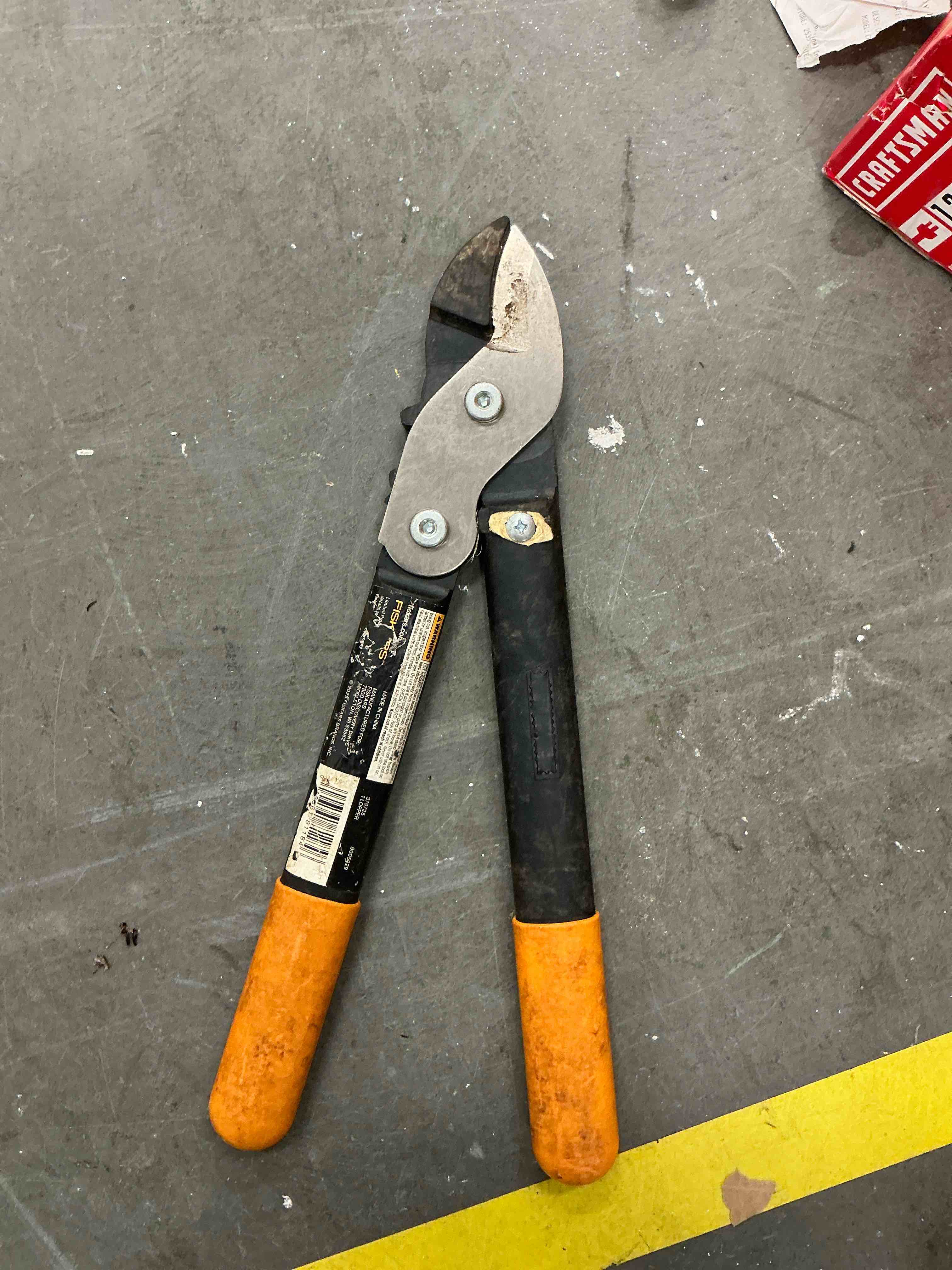Condition photo showing Good Condition for fiskars powergear ultrasharp 13.25-in steel anvil lopper