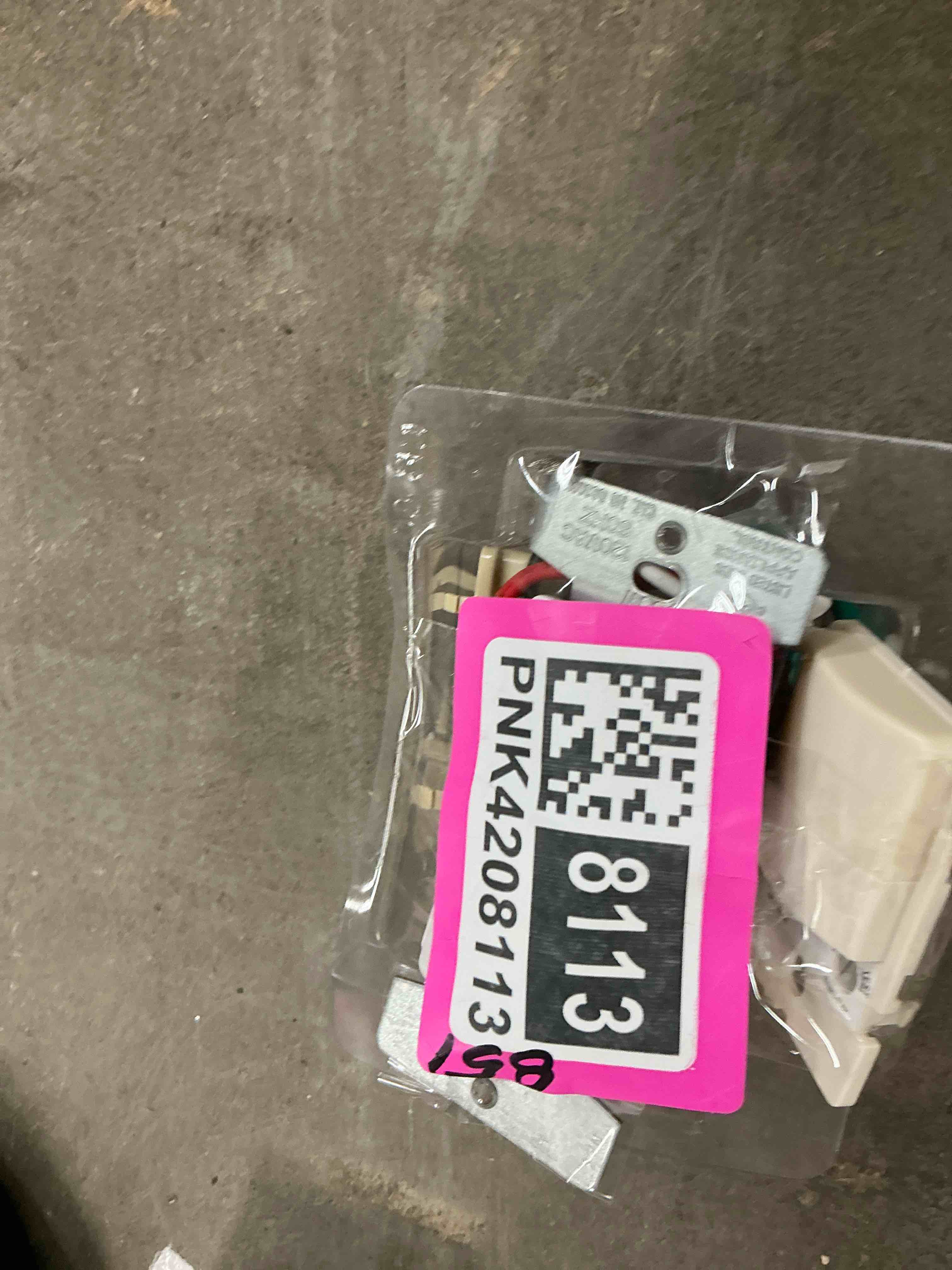 Condition photo showing Good Condition for eaton single-pole/3-way 5 -amp occupancy motion sensor light switch , white/light