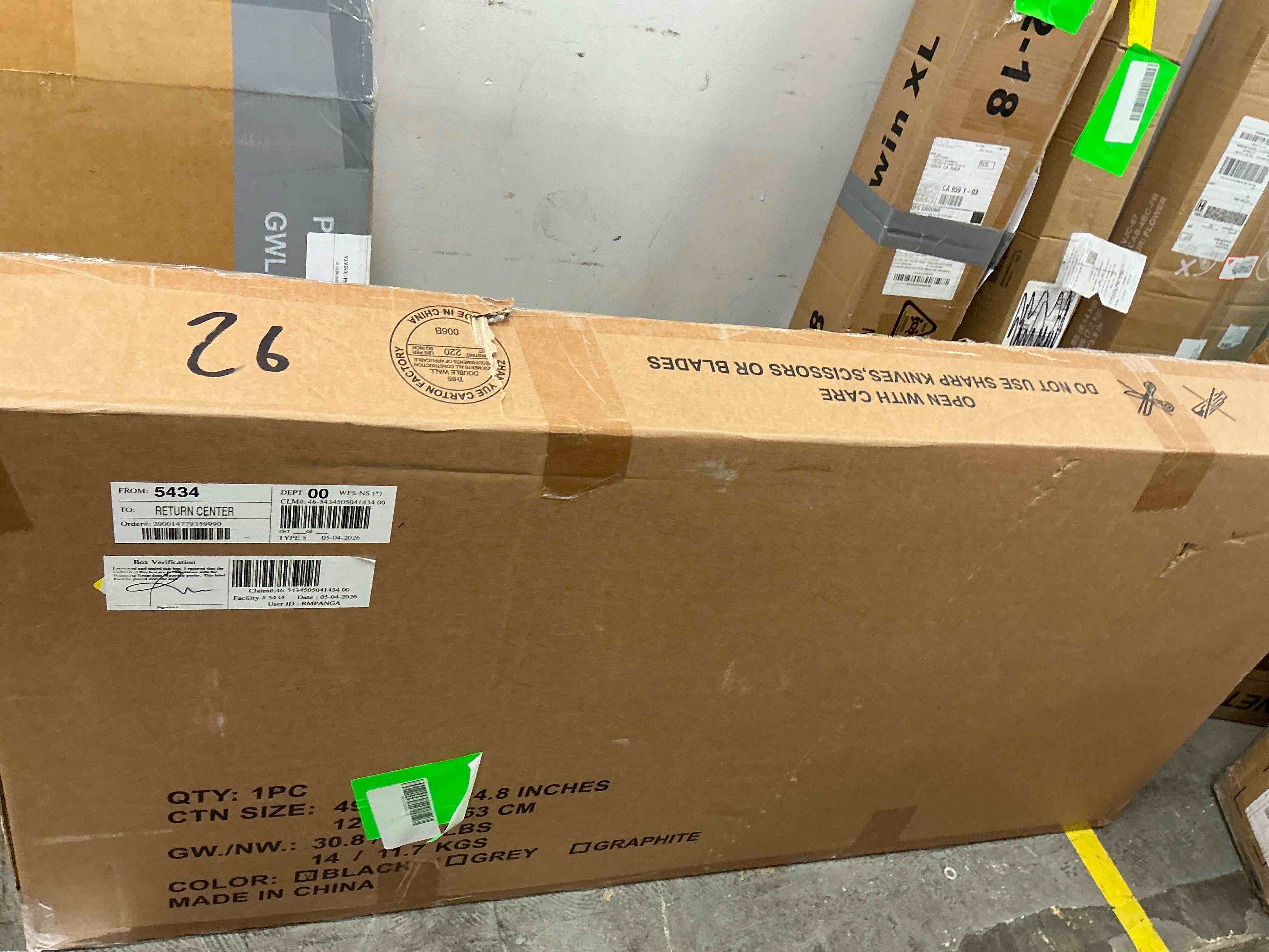 https://s3.amazonaws.com/lotting-images-prod/EmanualPiazza/PNK4208209_1781107860340.jpeg