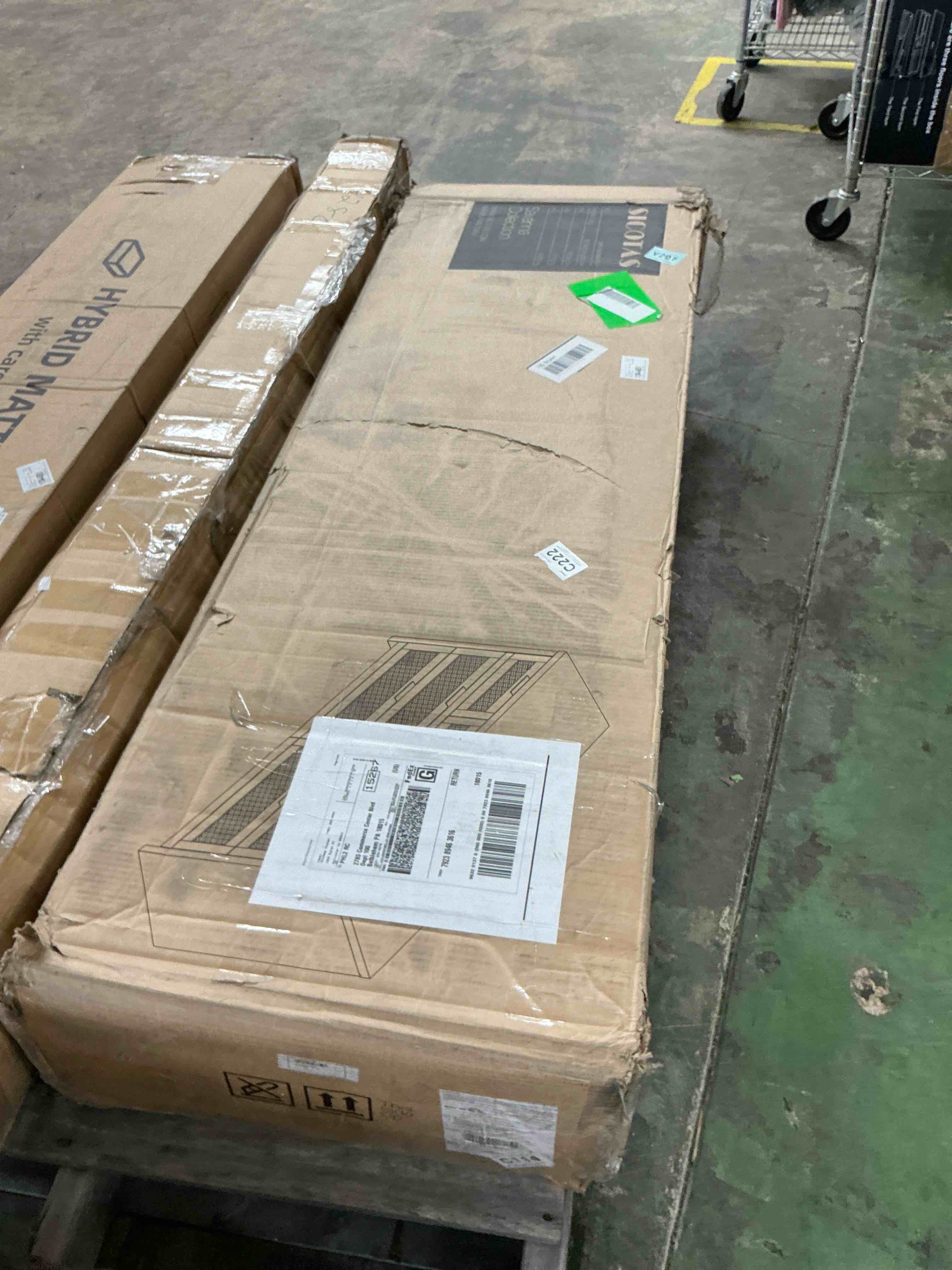 https://s3.amazonaws.com/lotting-images-prod/EmanualPiazza/PNK4208244_1781189802954.jpeg