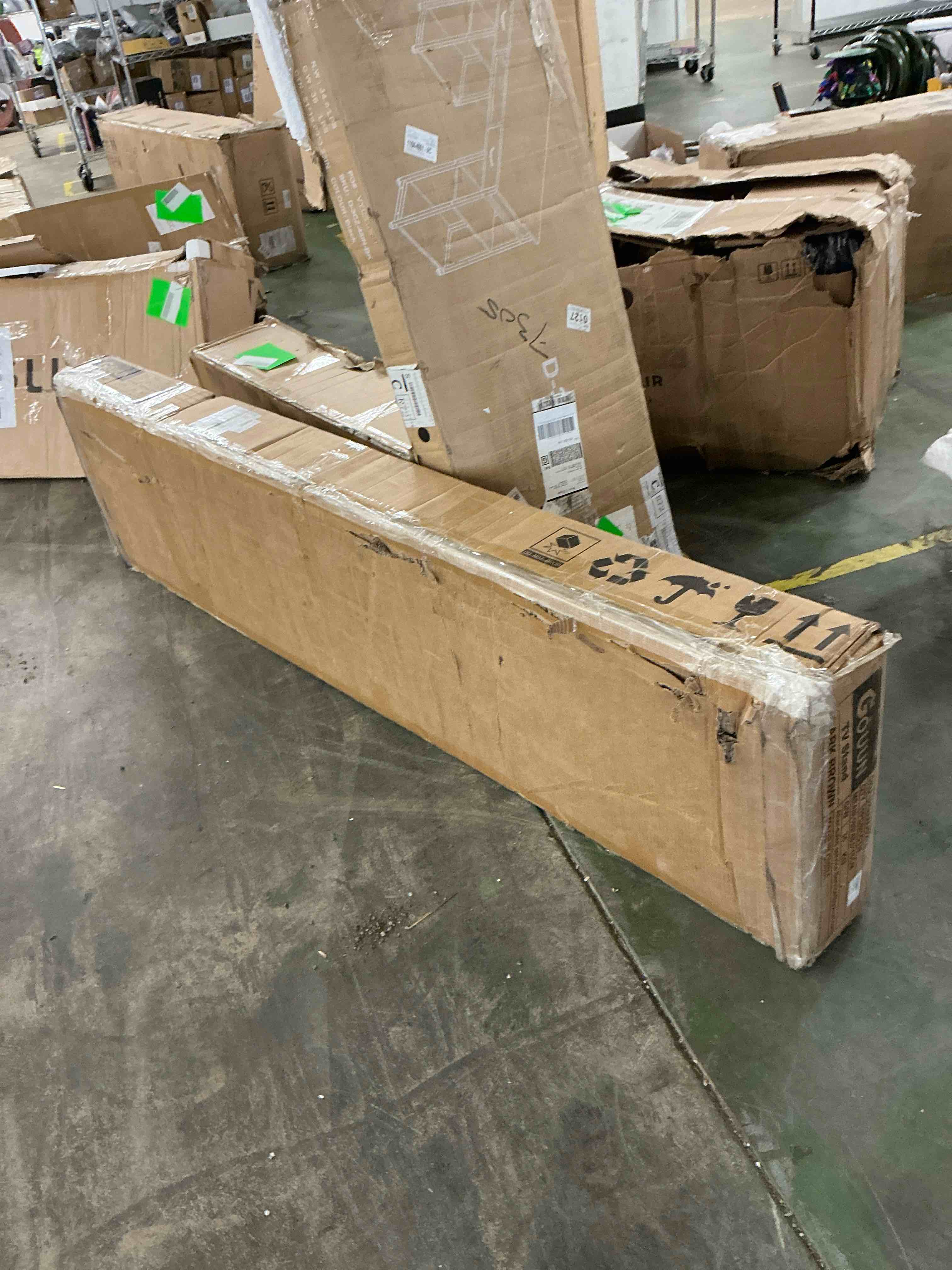 https://s3.amazonaws.com/lotting-images-prod/EmanualPiazza/PNK4208257_1781191819131.jpeg