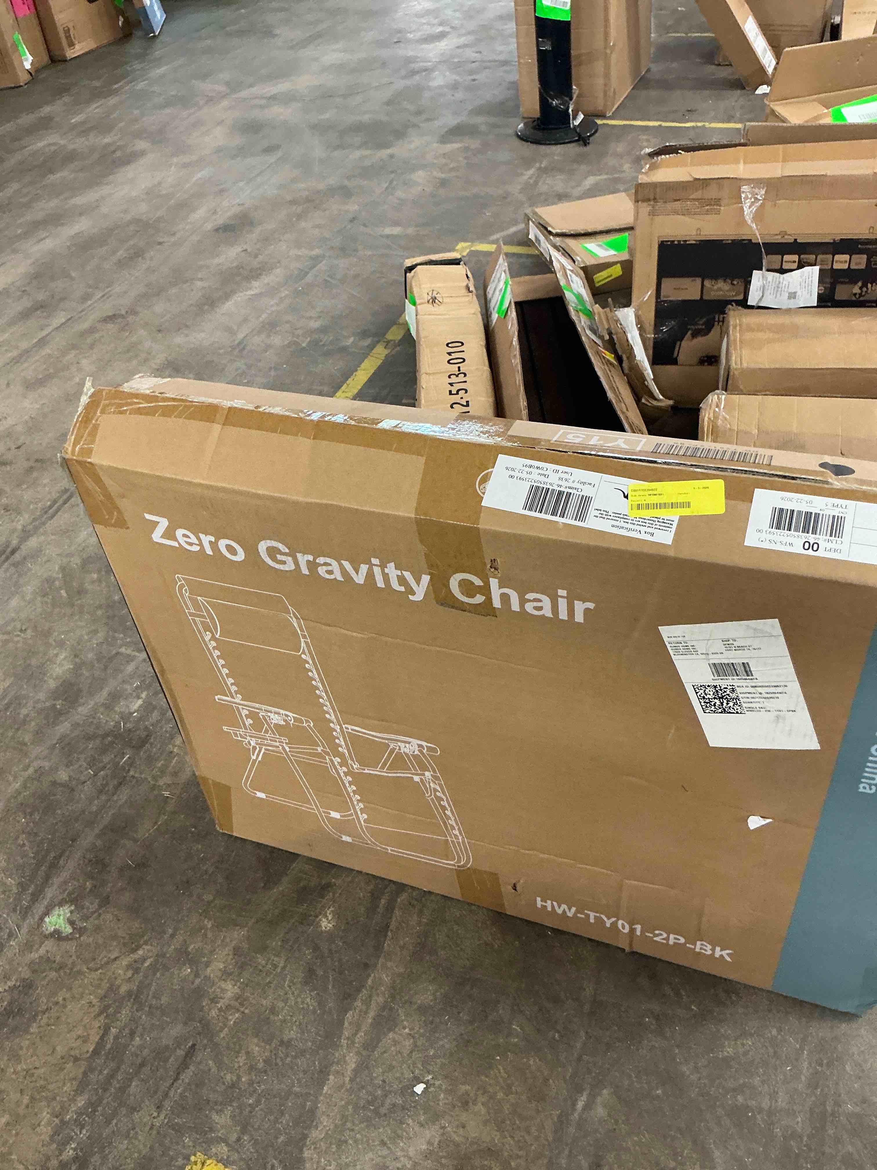 Condition photo showing New/Like New for concetta 2 zero gravity lounge chairs, foldable reclining camping for patio, lawn, beach, black