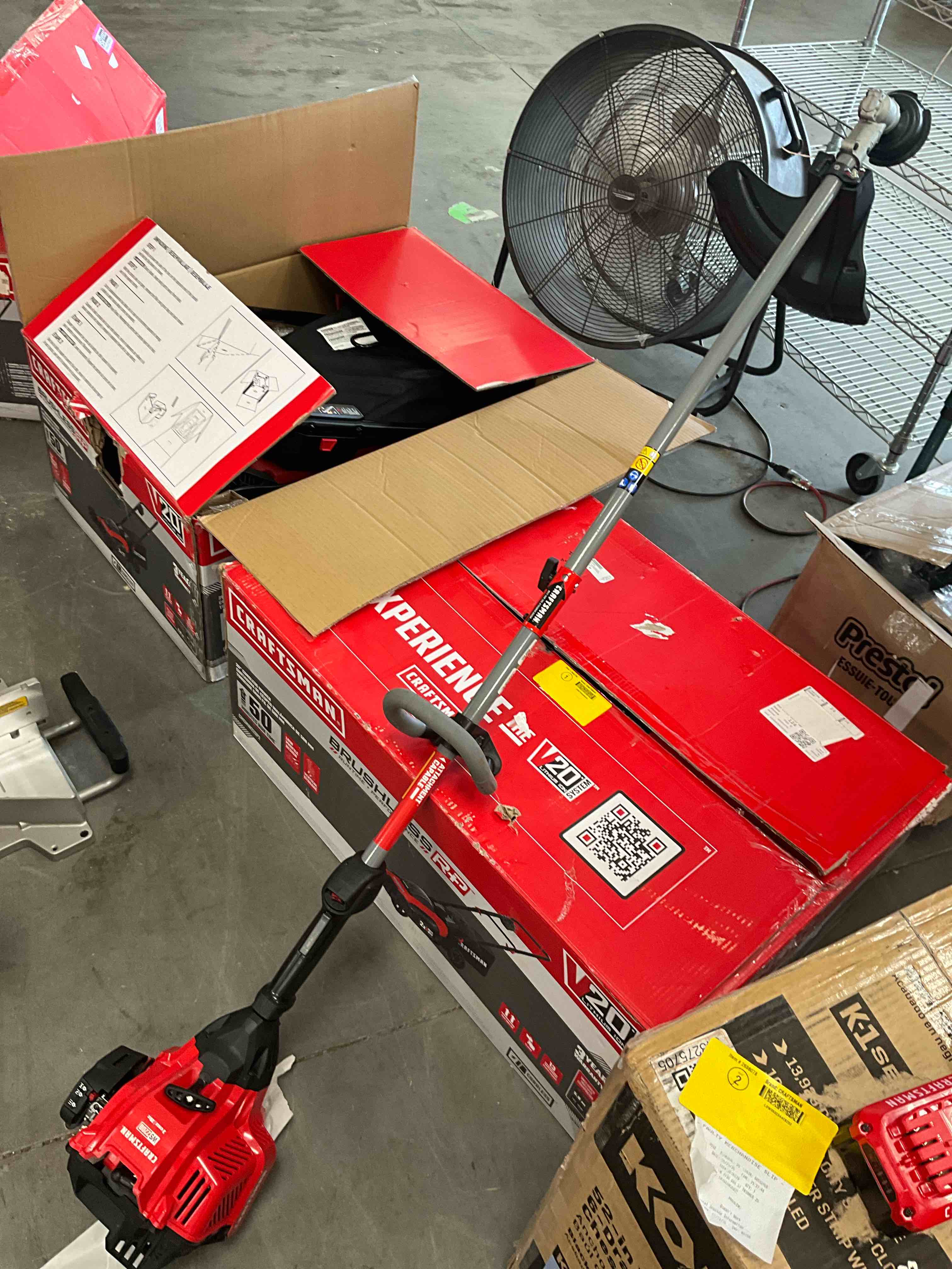 Condition photo showing Good Condition for craftsman ws2200 25-cc 2-cycle 17-in straight shaft attachment capable gas string trimmer