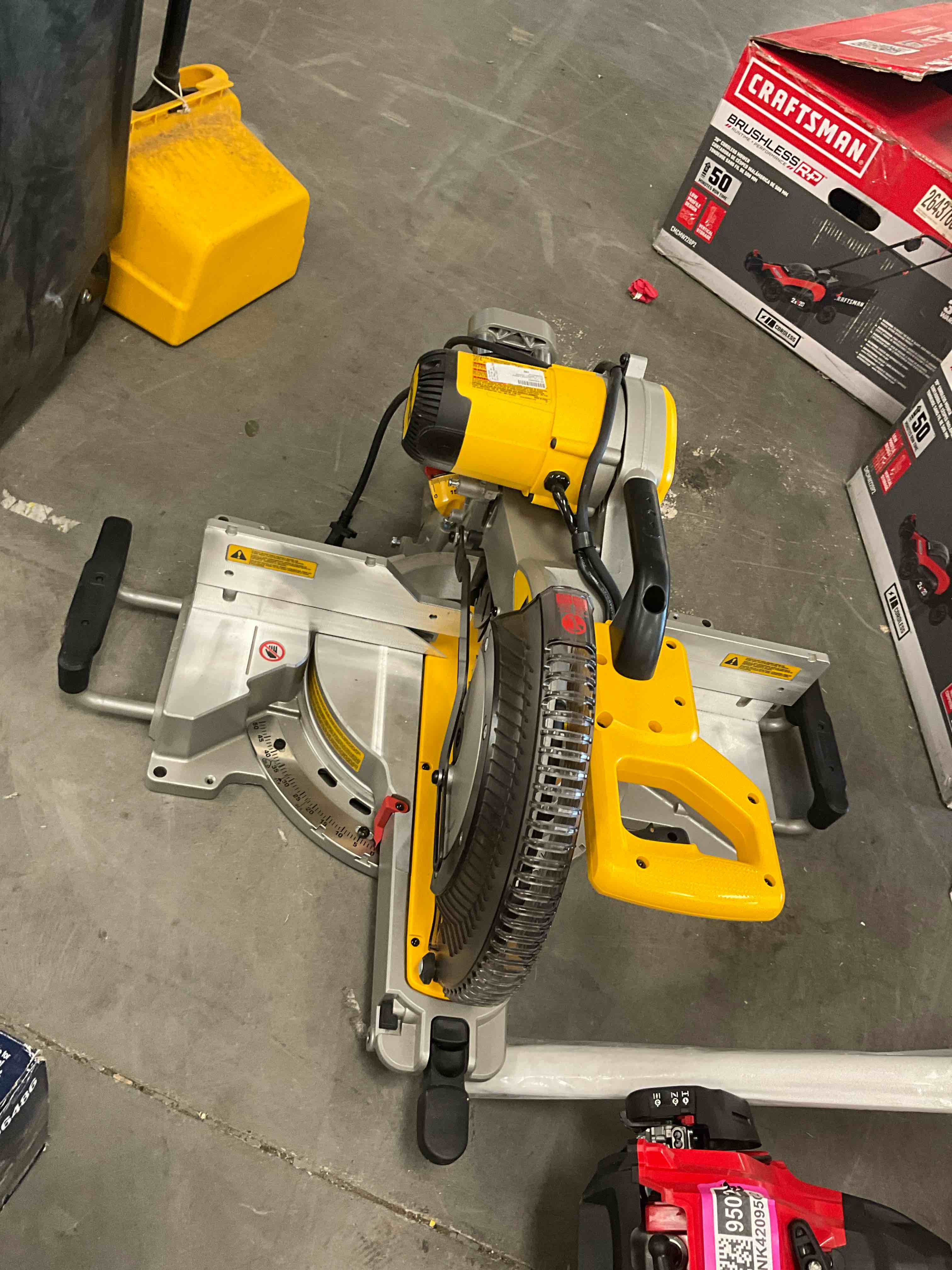 Condition photo showing Good Condition for dewalt 12-in 15-amp dual bevel sliding compound corded miter saw