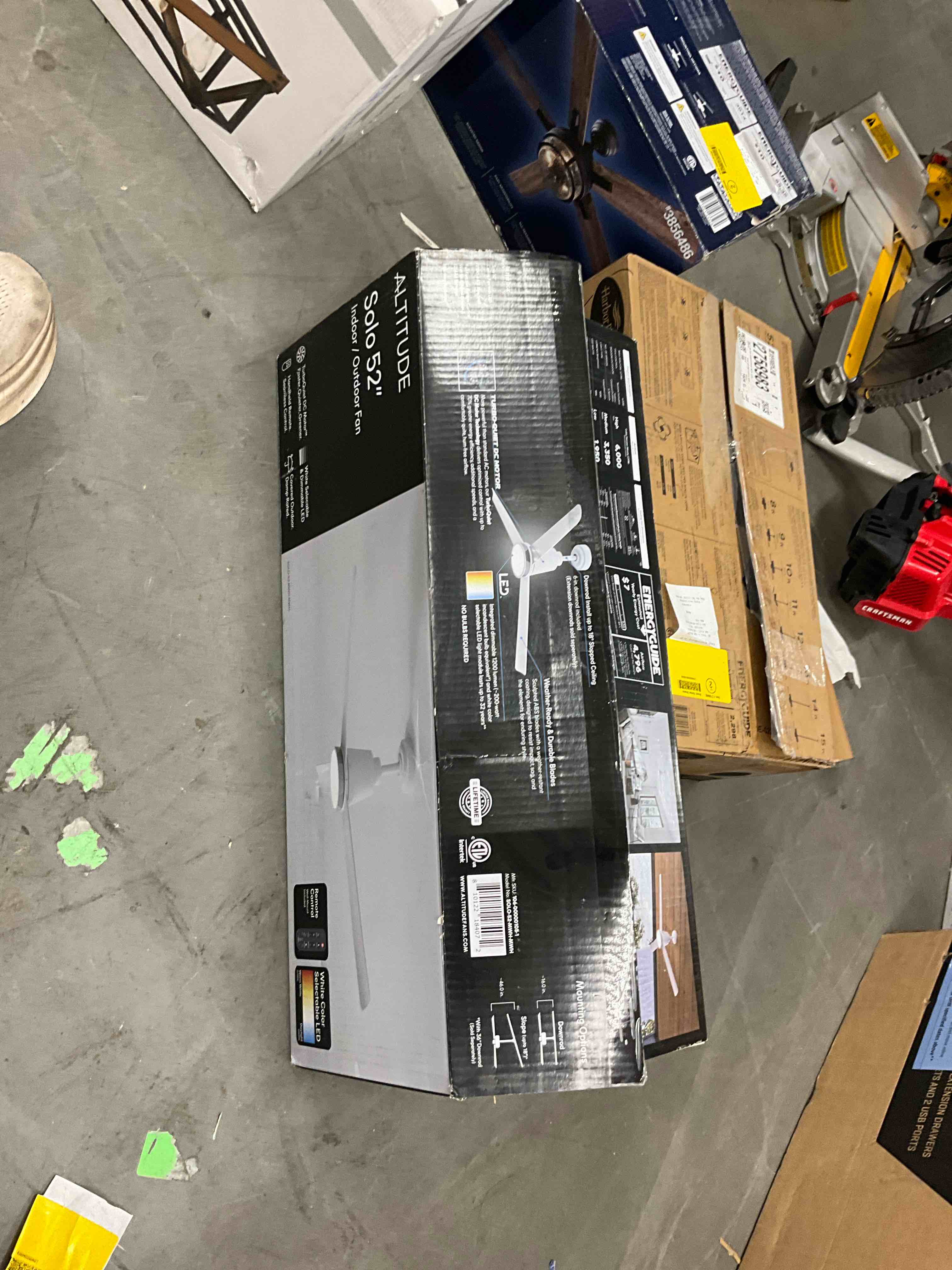 Condition photo showing Good Condition for altitude solo 52-in matte white with matte white blades led covered outdoor ceiling fan with light and remote control included 3 -blade 