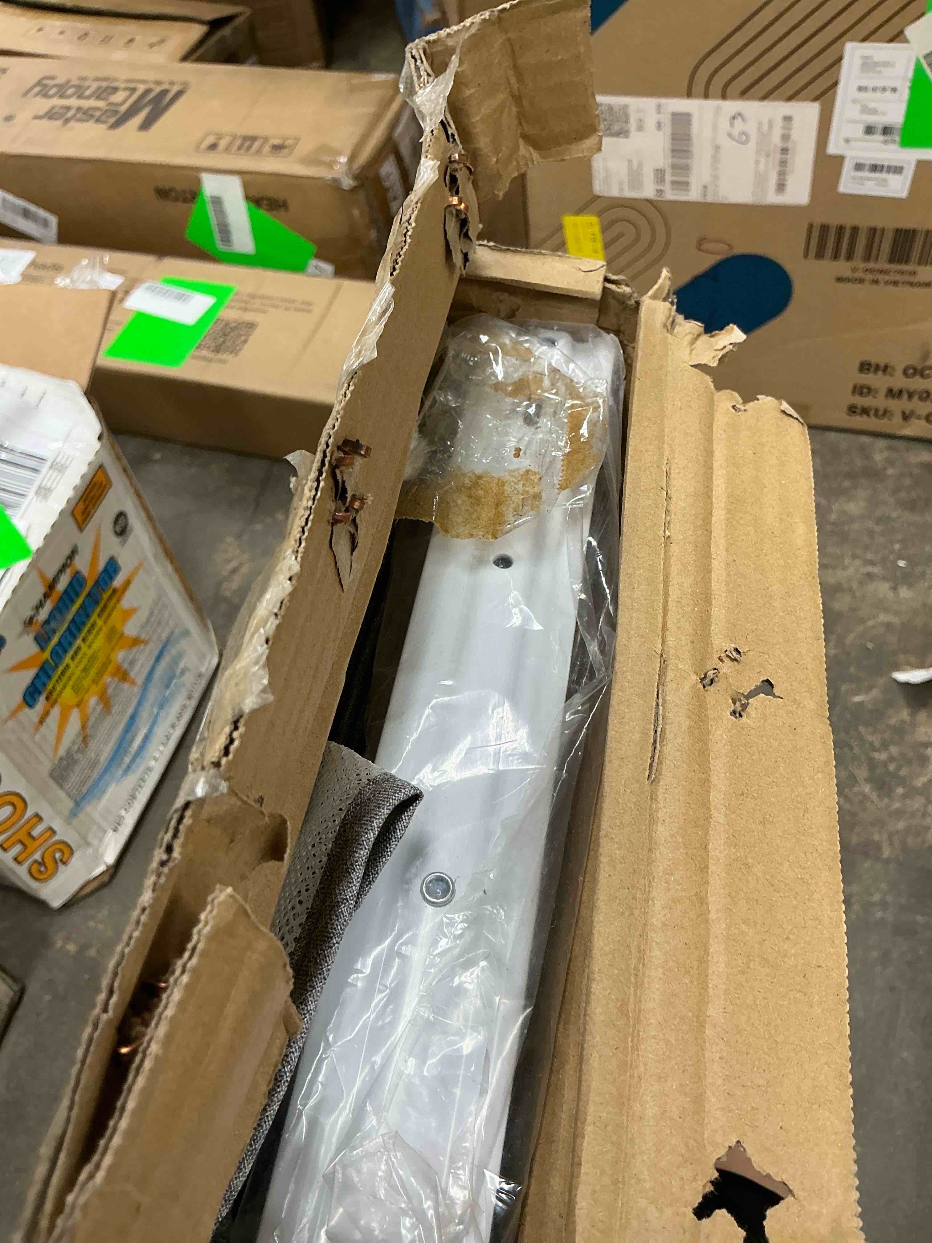 https://s3.amazonaws.com/lotting-images-prod/EmanualPiazza/PNK4209708_1783451915620.jpeg