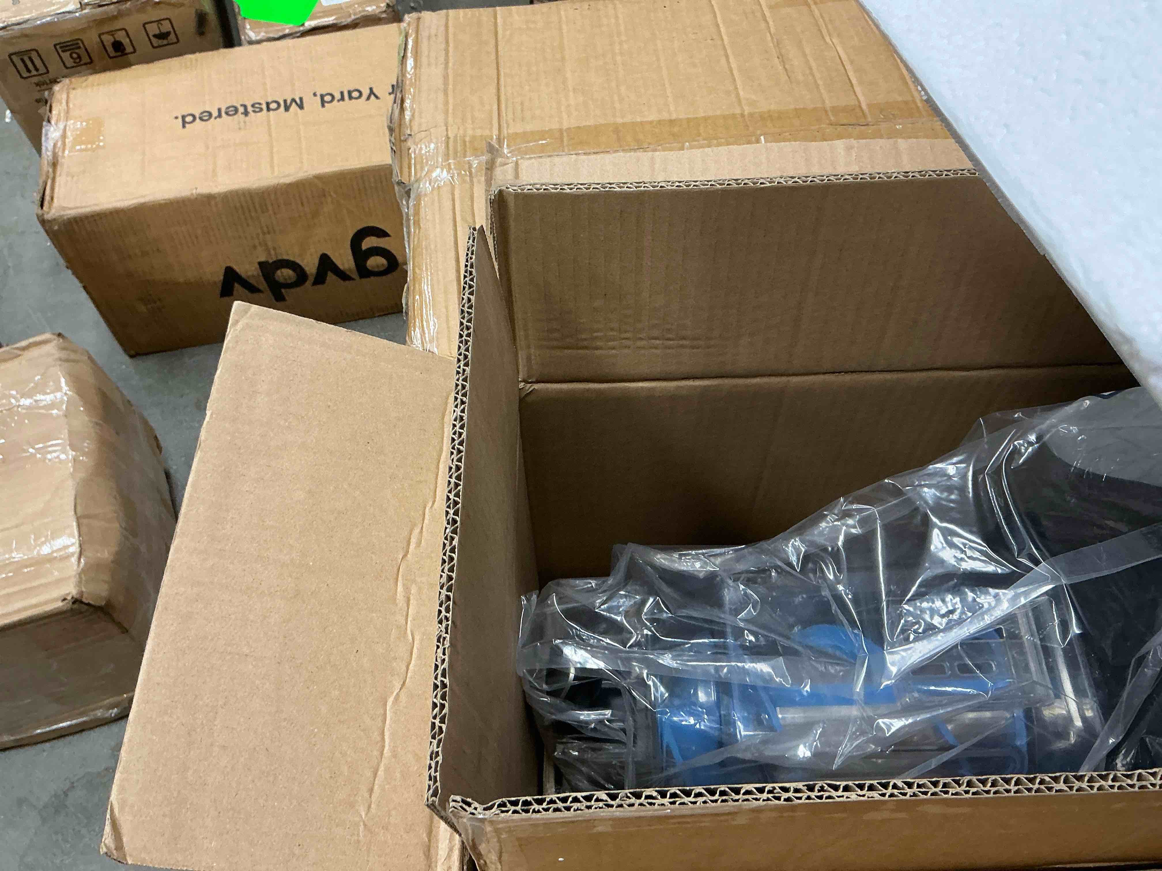 https://s3.amazonaws.com/lotting-images-prod/EmanualPiazza/PNK4209718_1783450691958.jpeg
