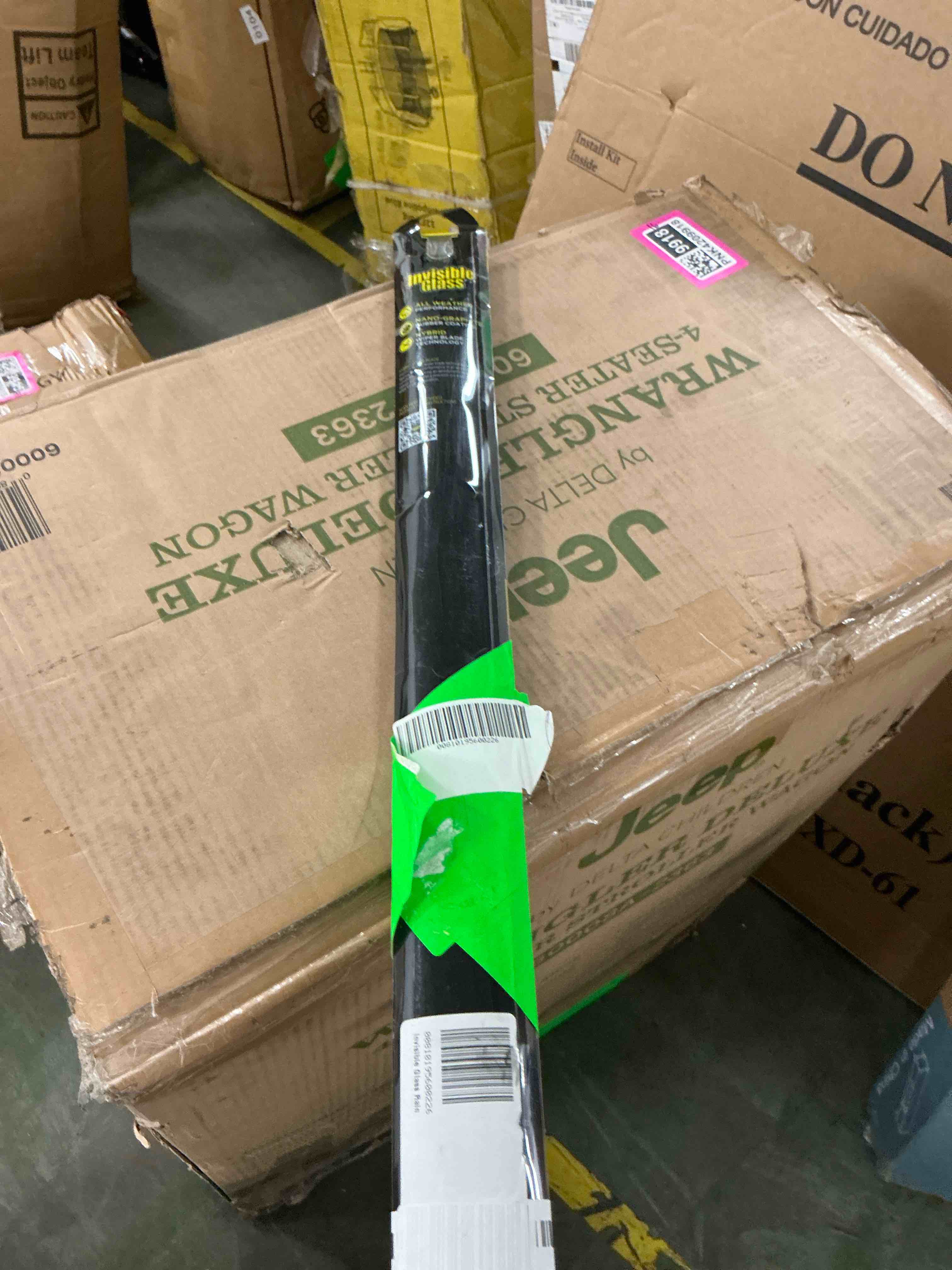 Condition photo showing Good Condition for invisible glass rain defense 22 hybrid wiper blade