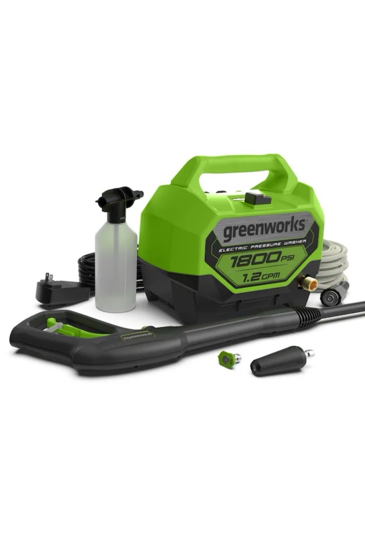 greenworks 1800-psi 1.2-gpm cold water electric pressure washer with 2 spray tip