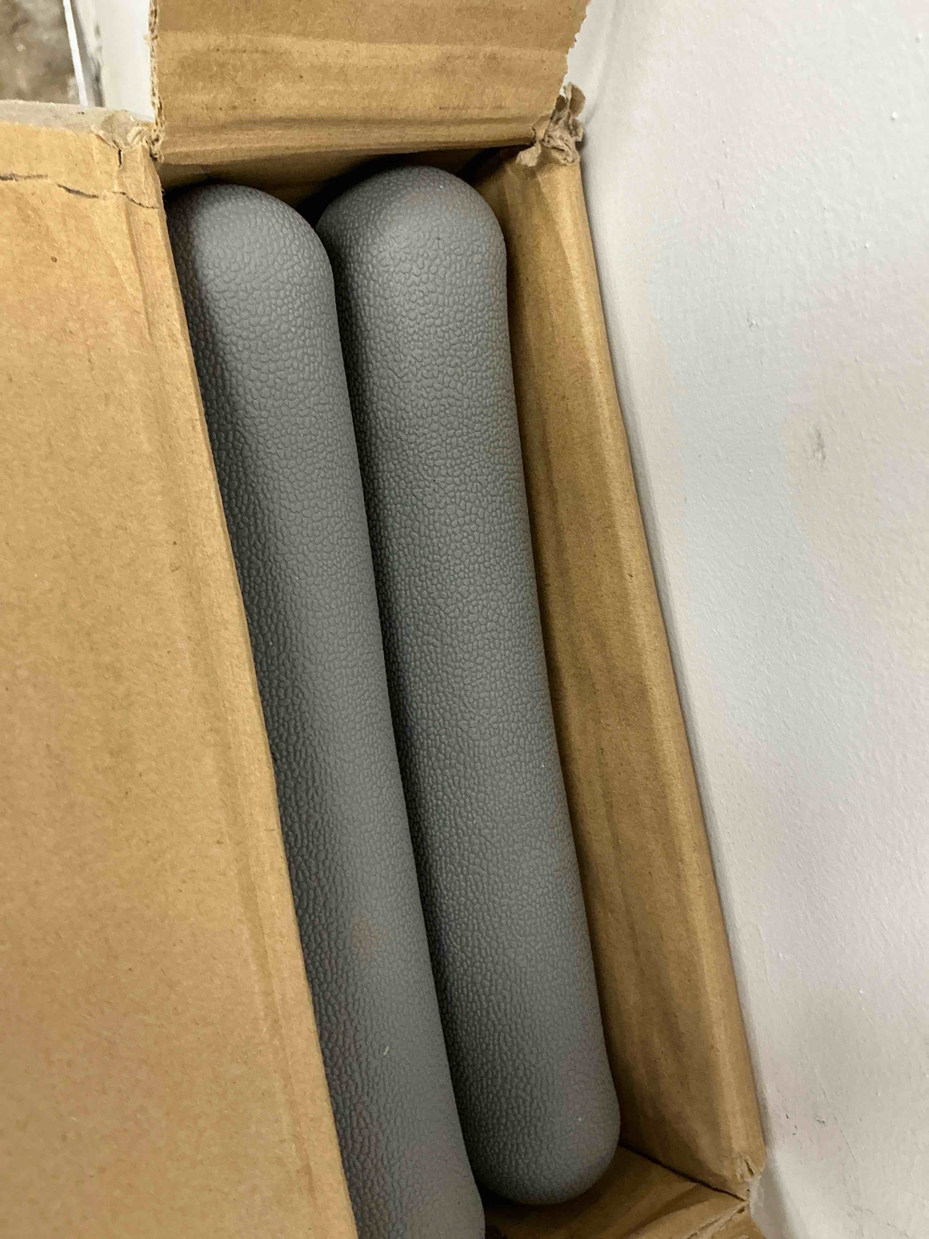 Condition photo showing Good Condition for medline aluminum crutches for kids, adults & seniors, walking aid, 300 lb weight capacity,1 pair, fitting 5'2" - 5'10" medium, 5'2"-5'10"