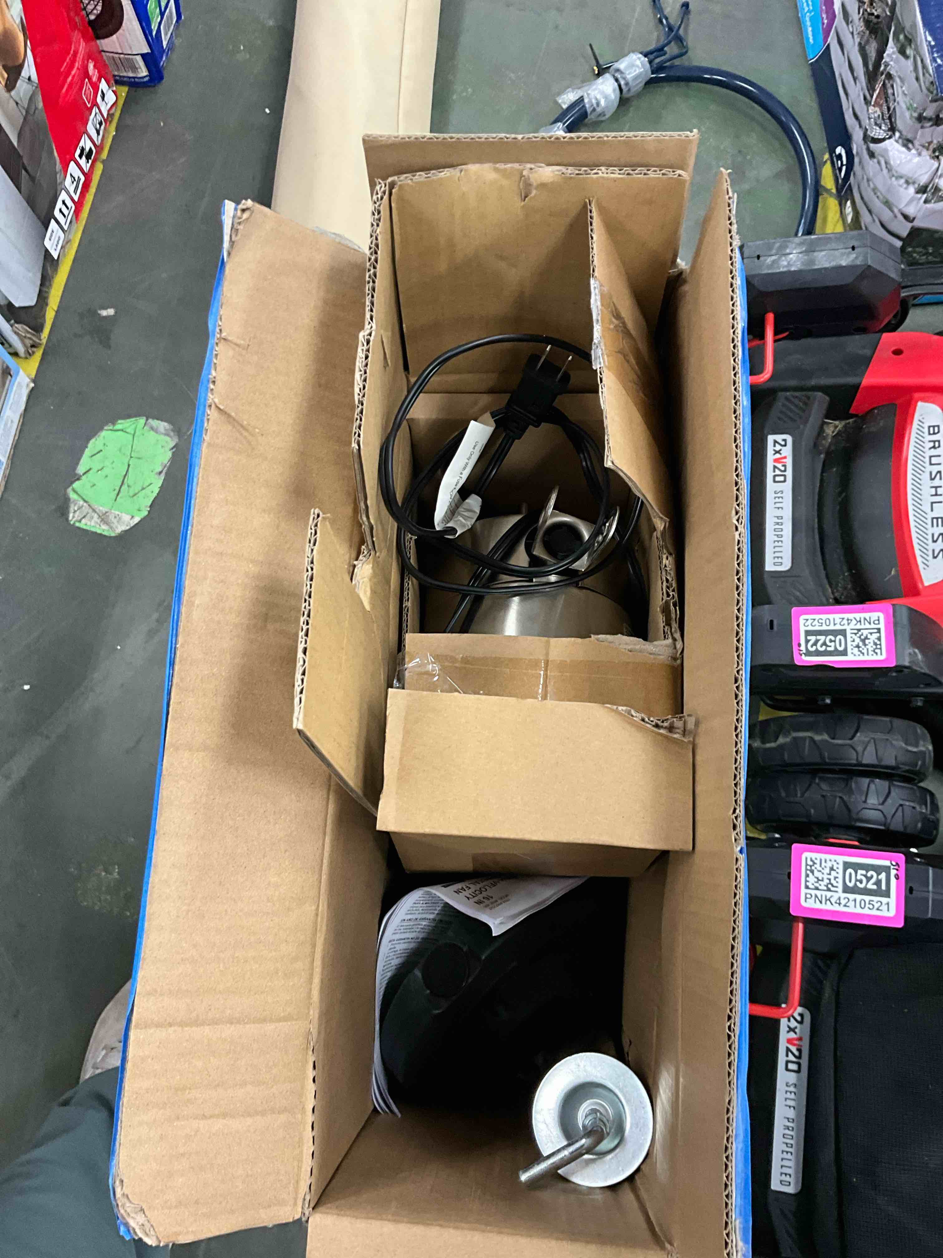 Condition photo showing Good Condition for utilitech 16-in indoor oscillating pedestal fan, in nickel brushed