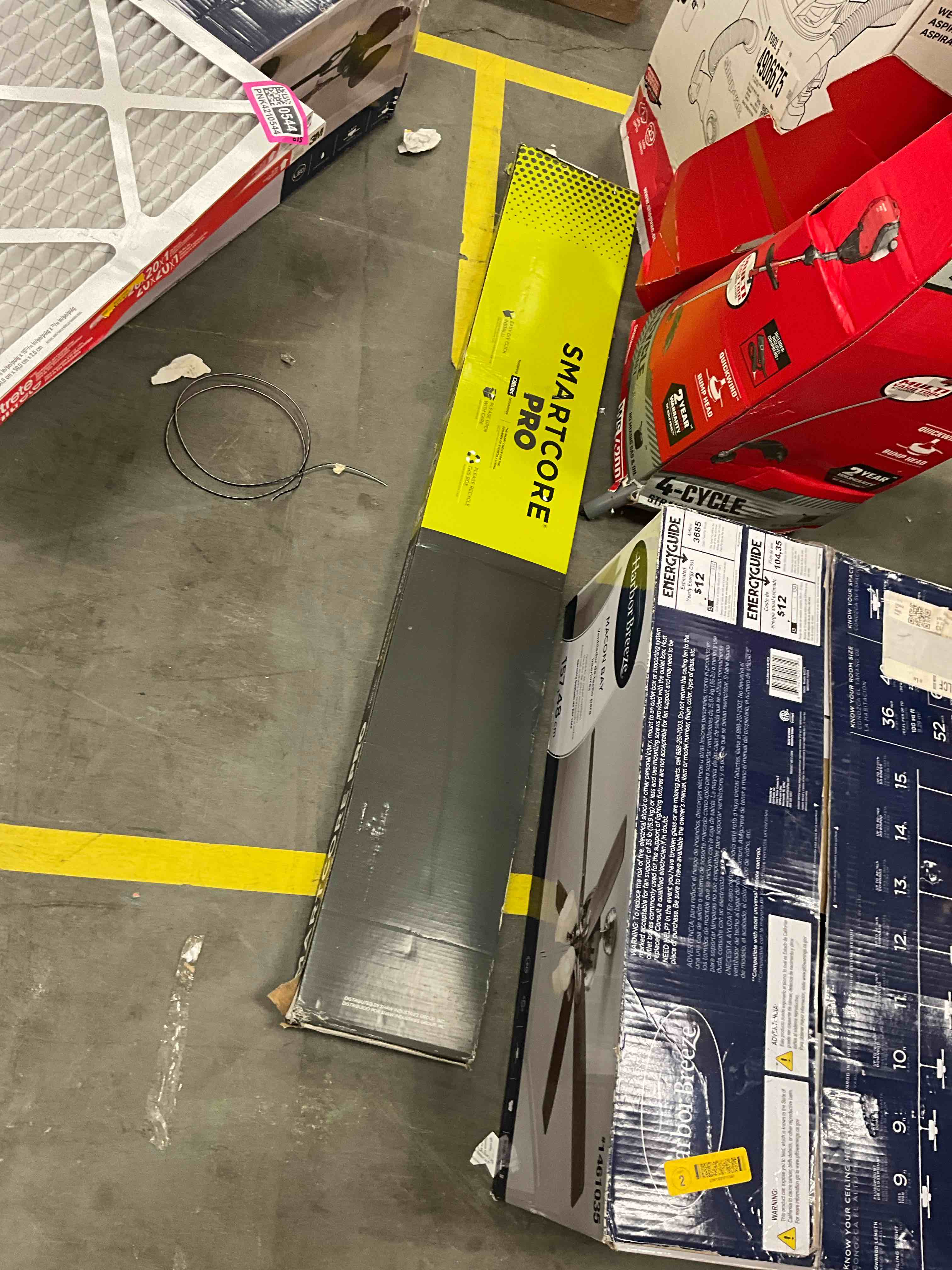 Condition photo showing Good Condition for smartcore pro by coretec floors claremount oak 20-mil x 7-in w x 48-in l waterproof luxury vinyl plank flooring ( 16.54-sq ft per carton )