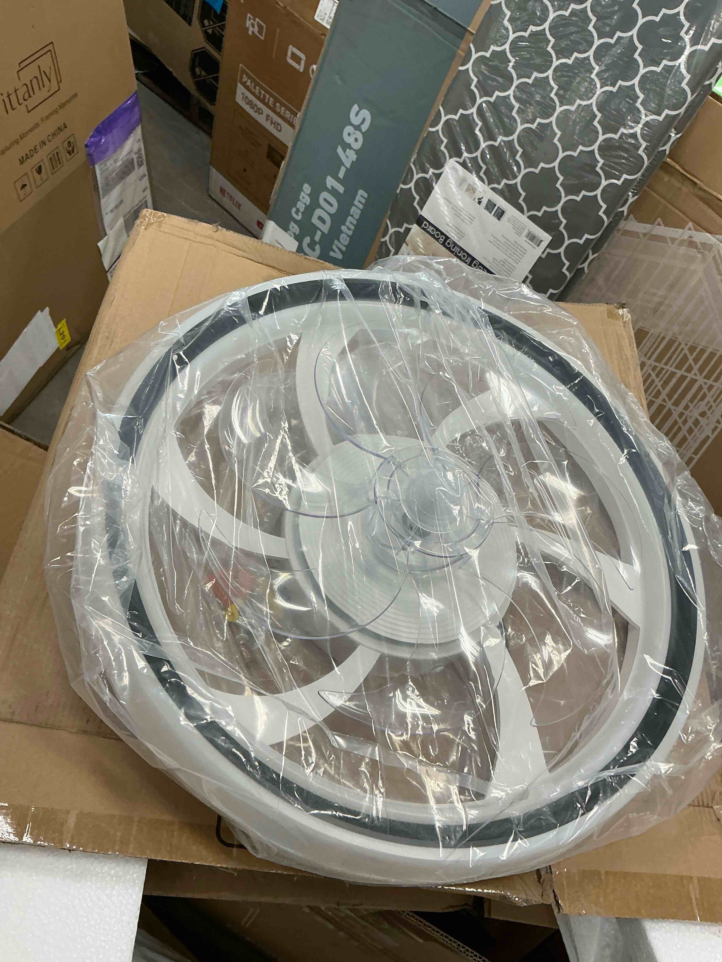 Condition photo showing Good Condition for lisunar ceiling fans with lights and remote,20" low profile ceiling fan with light,dimmable led smart ceiling fan,modern flush mount fan light,bladeless ceiling fans for bedroom,living room-white