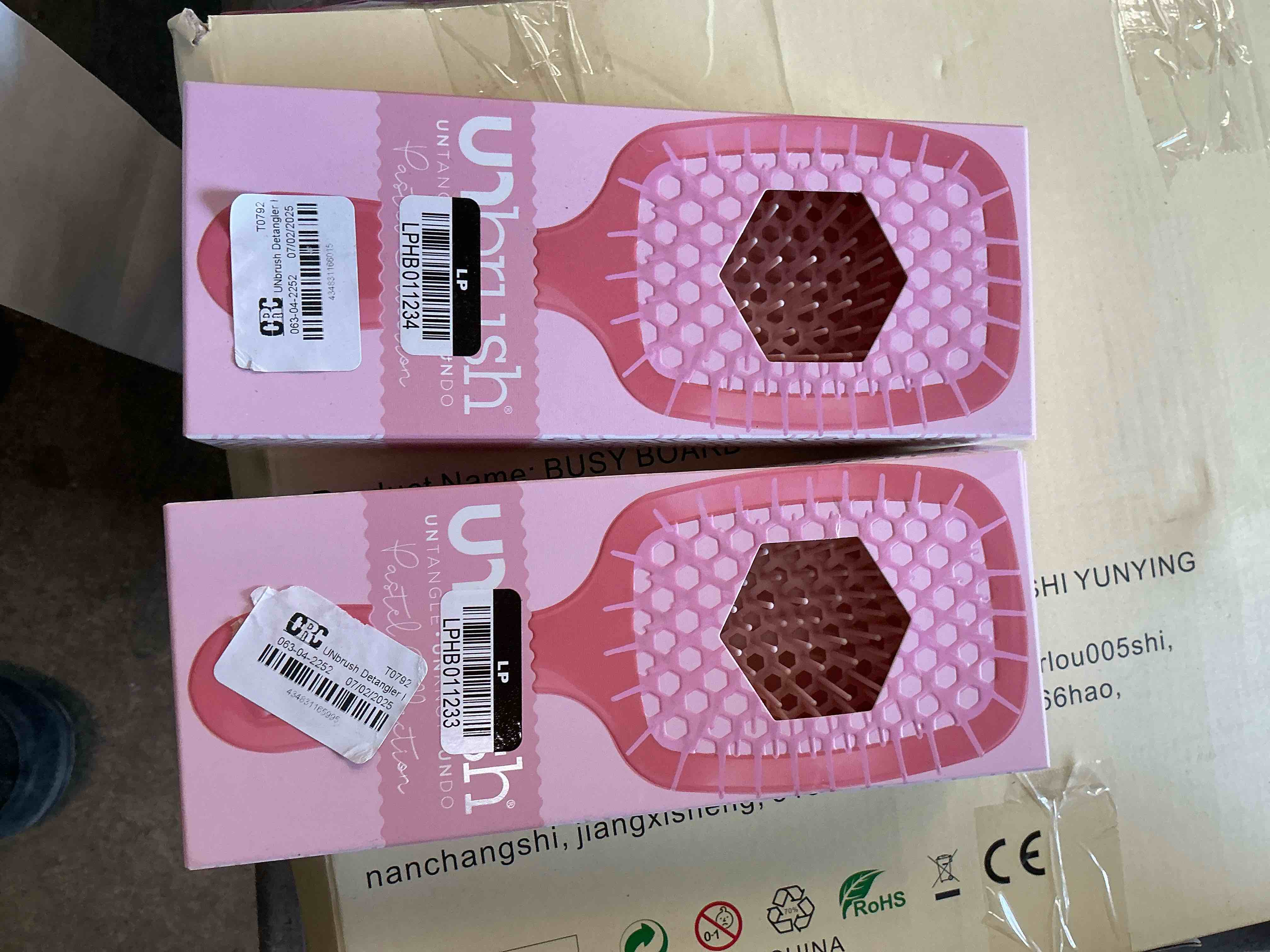 Condition photo showing New/Like New for fhi heat unbrush detangling hair brush - rose dark pink