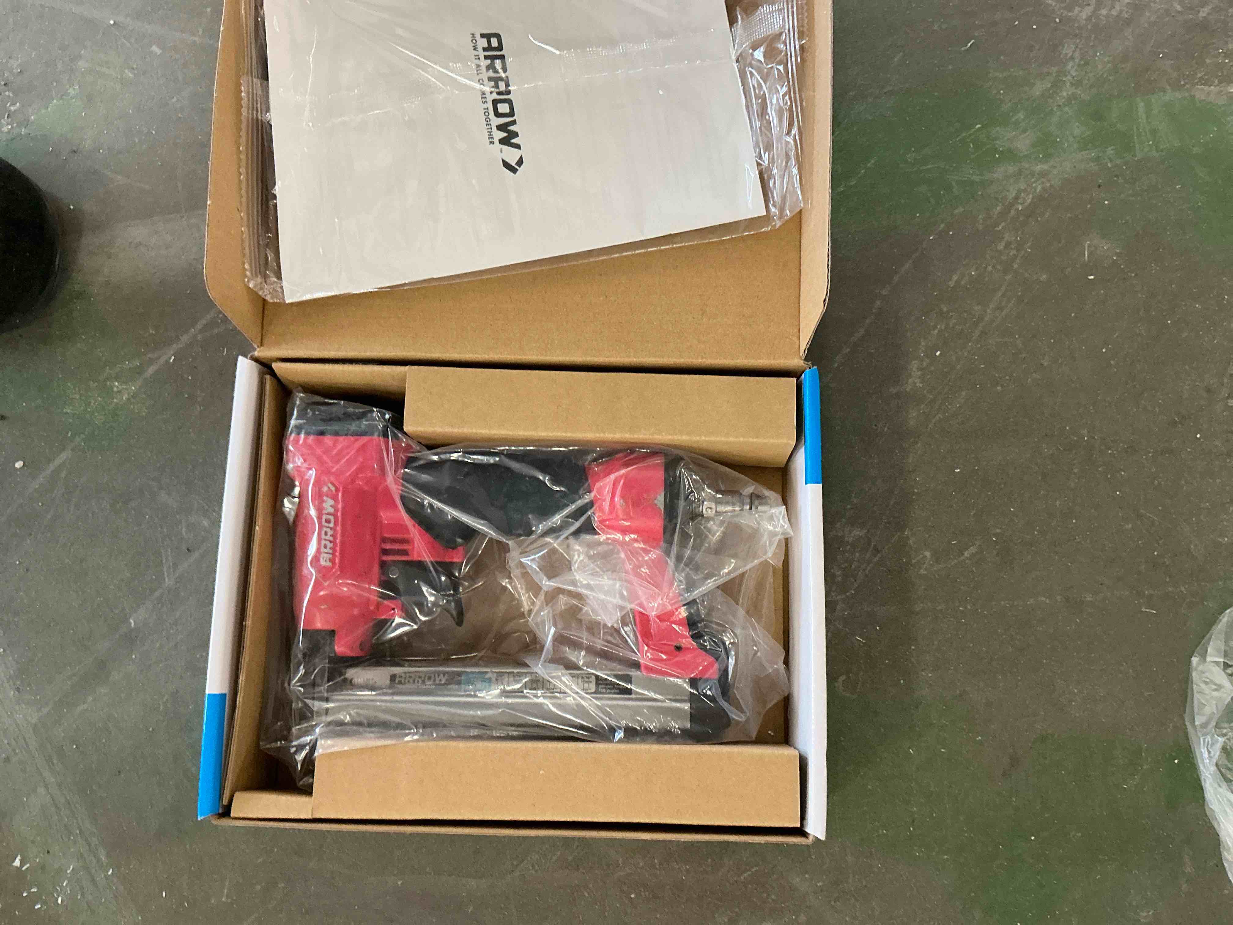 https://s3.amazonaws.com/lotting-images-prod/EmanualPiazza/PNK4210884_1777997586852.jpeg