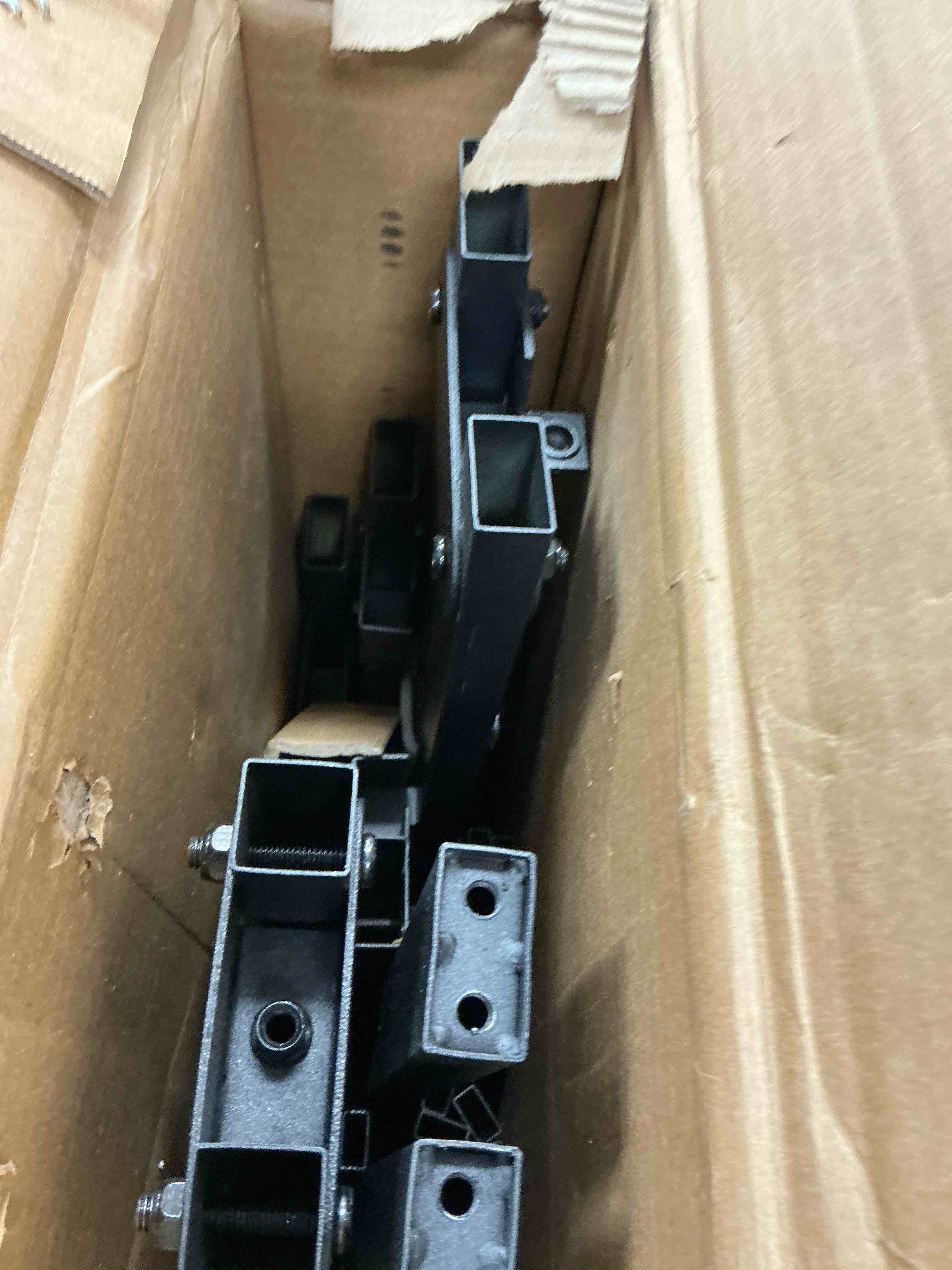 https://s3.amazonaws.com/lotting-images-prod/EmanualPiazza/PNK4210938_1778089095644.jpeg