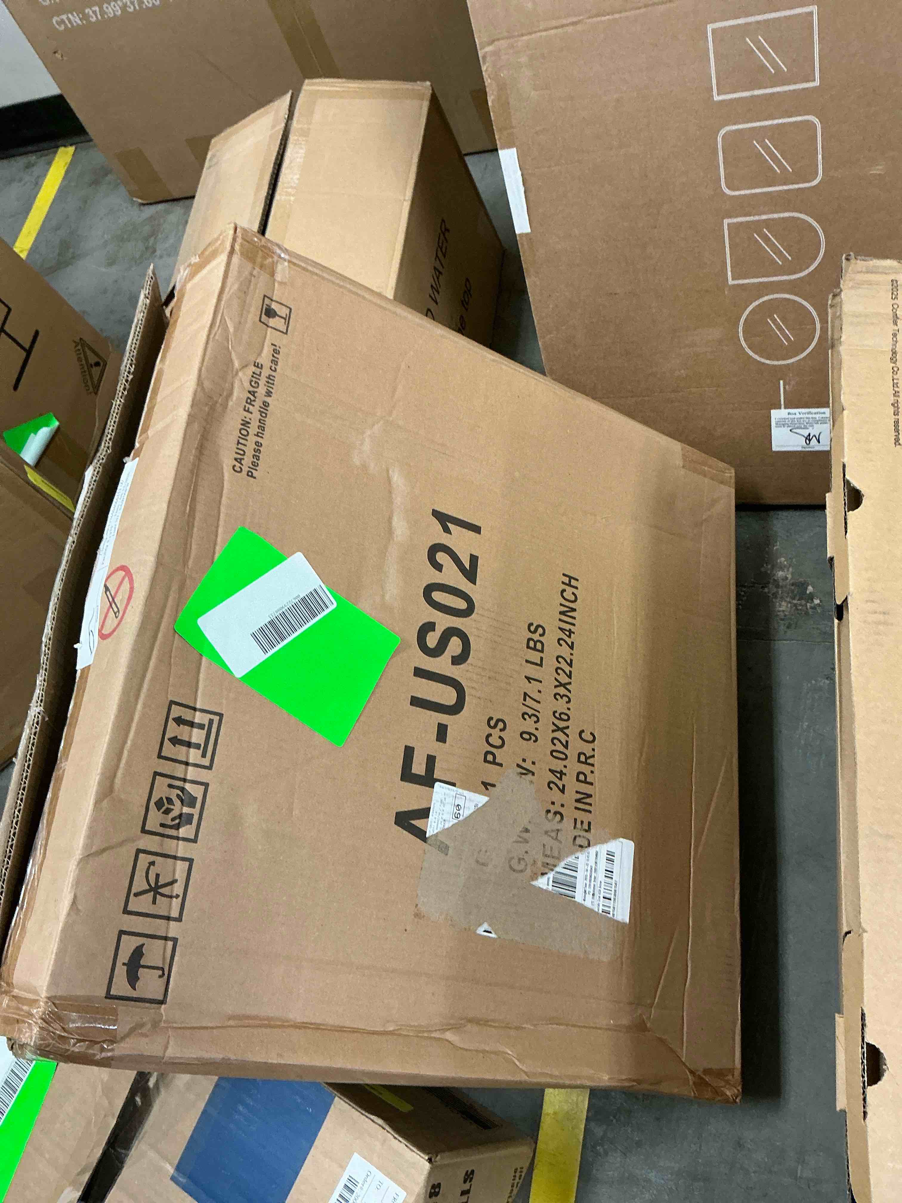 https://s3.amazonaws.com/lotting-images-prod/EmanualPiazza/PNK4211154_1778257040997.jpeg