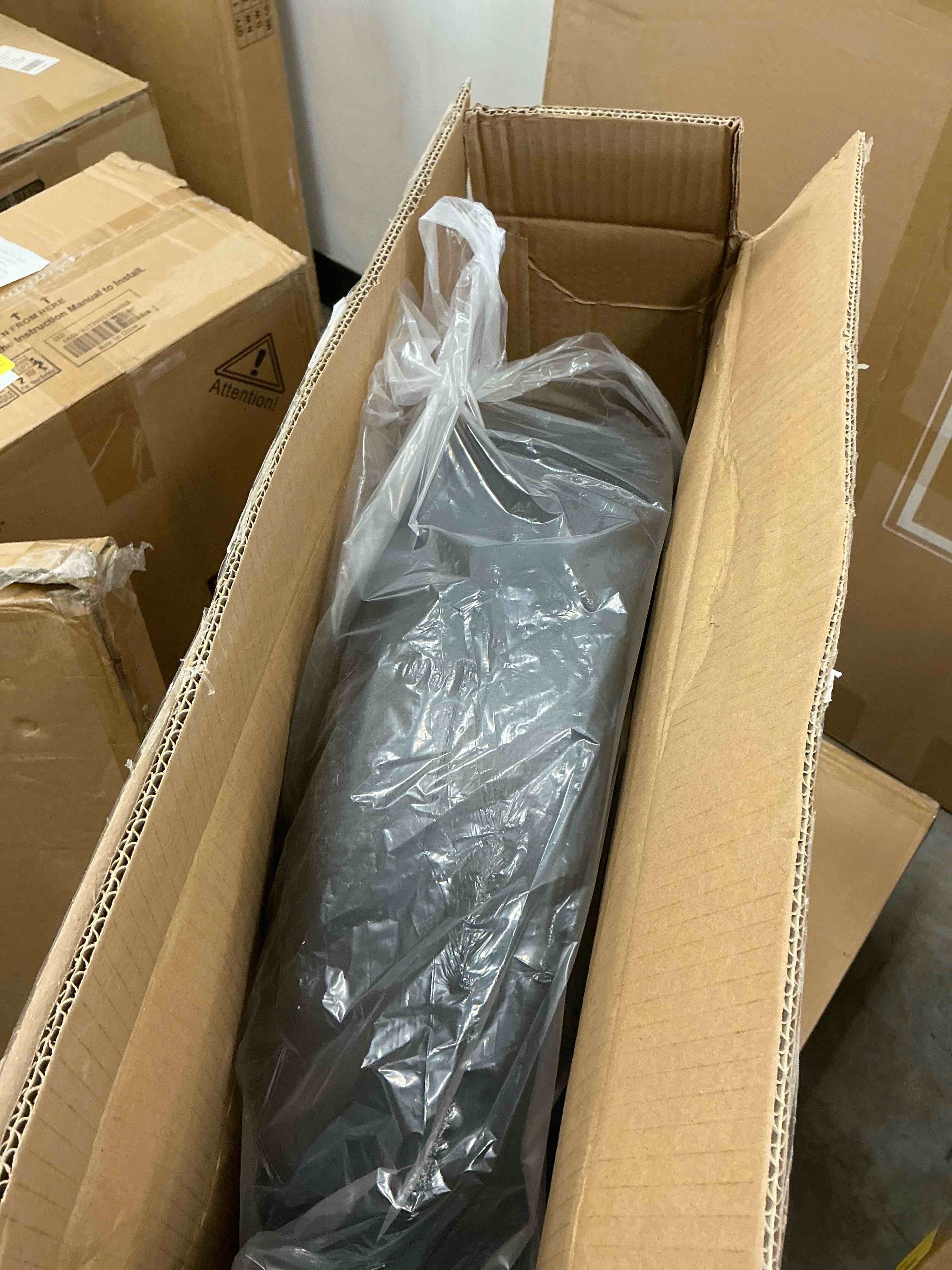 https://s3.amazonaws.com/lotting-images-prod/EmanualPiazza/PNK4211154_1778257084750.jpeg