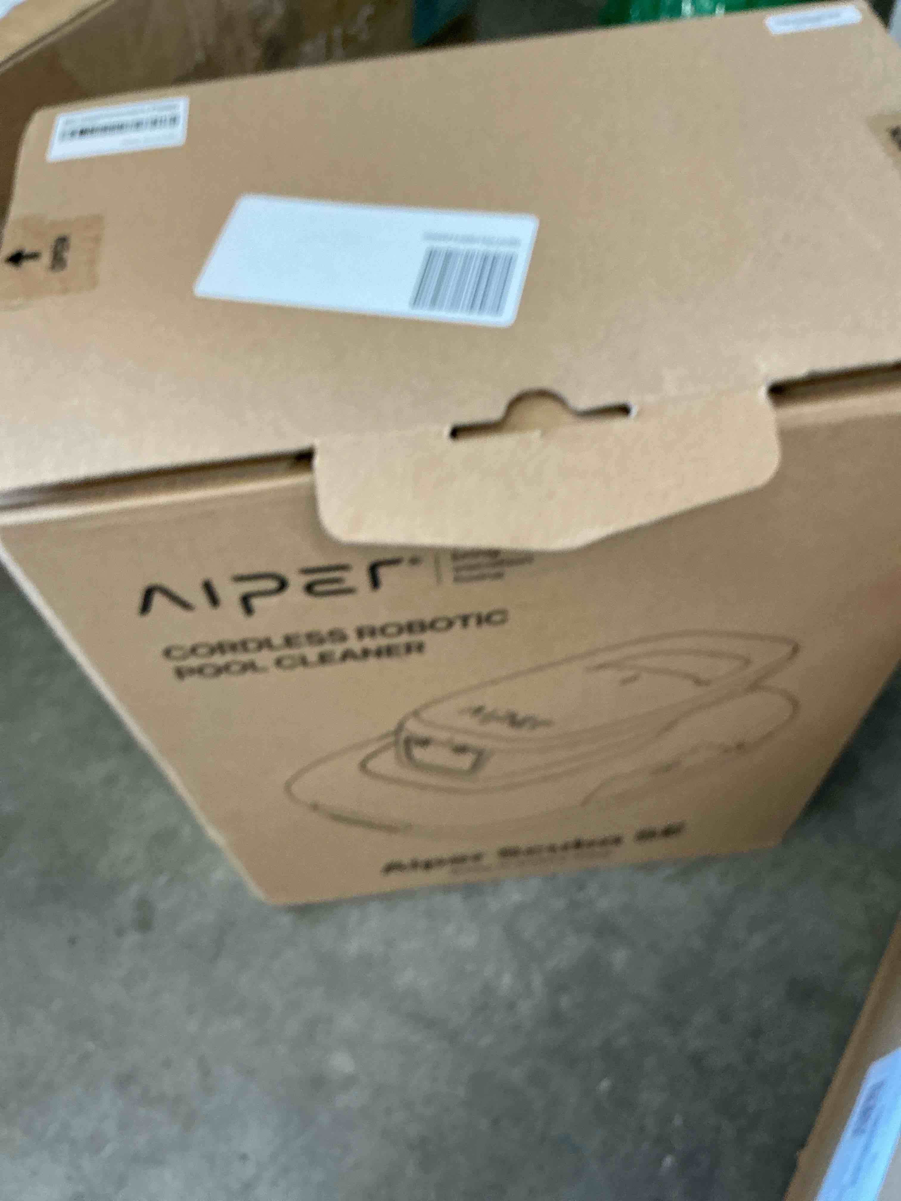 Condition photo showing New/Like New for aiper scuba se cordless pool vacuum robotic cleaner for flat above ground pools