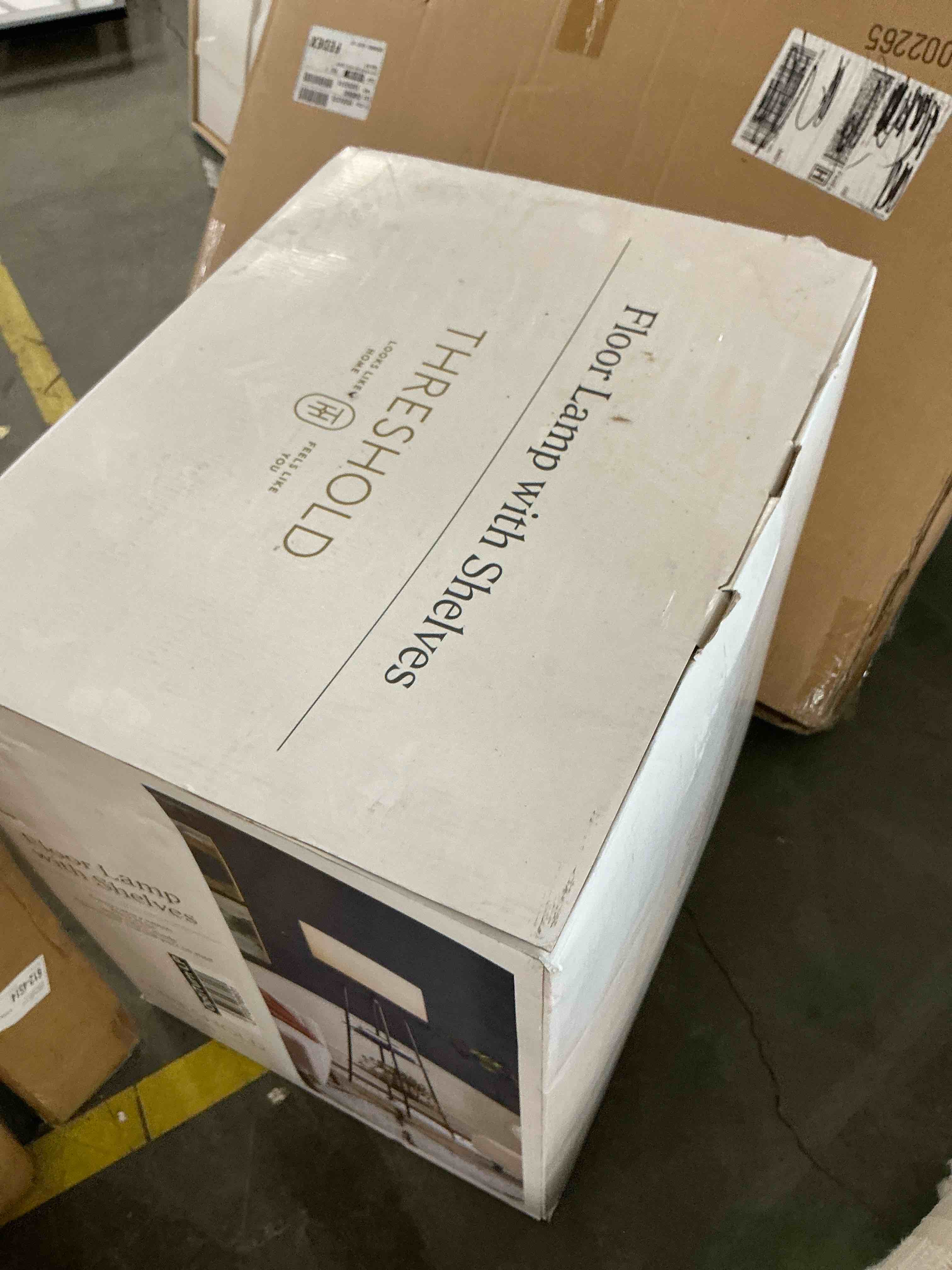 https://s3.amazonaws.com/lotting-images-prod/EmanualPiazza/PNK4211317_1778593423054.jpeg