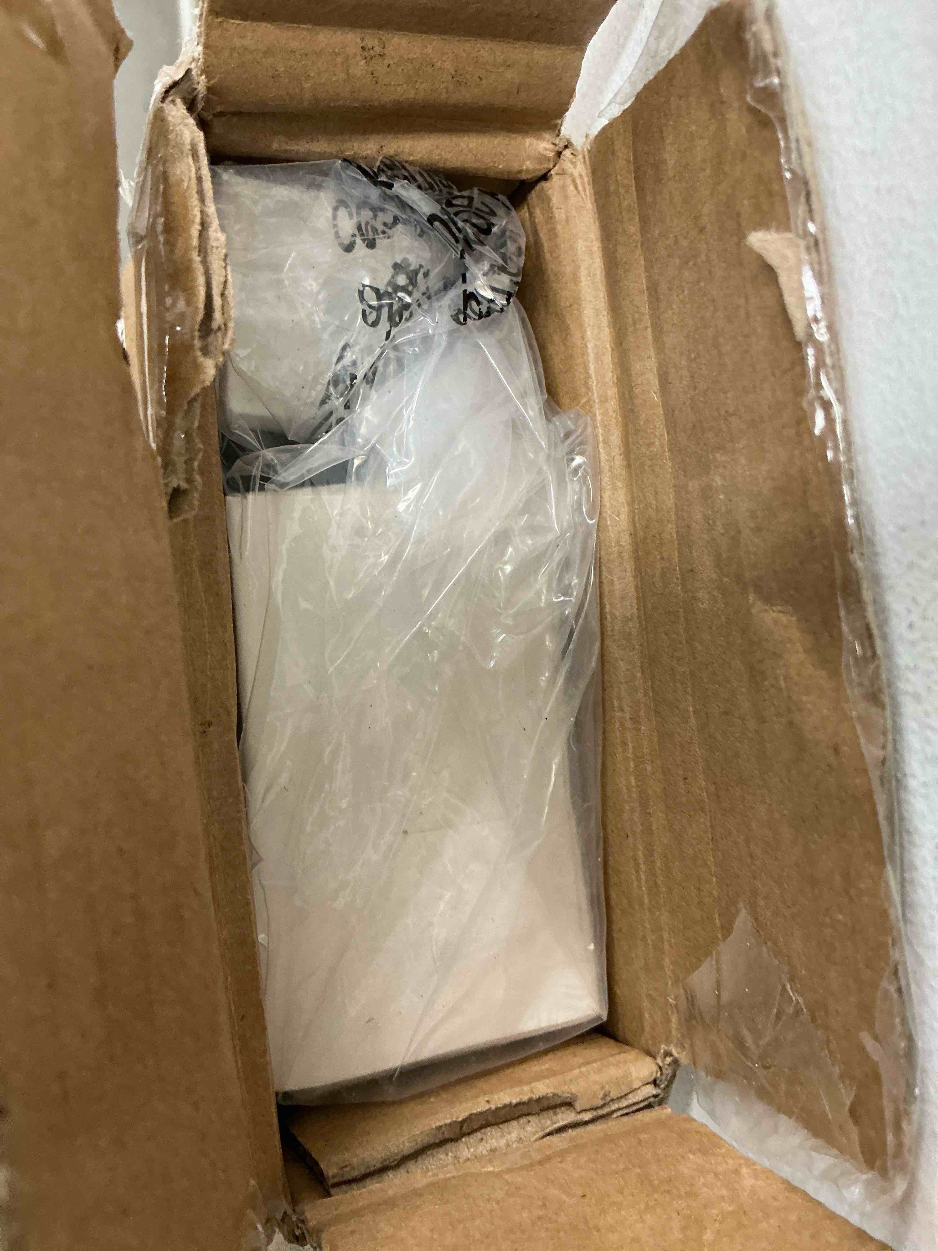https://s3.amazonaws.com/lotting-images-prod/EmanualPiazza/PNK4211526_1778784569038.jpeg