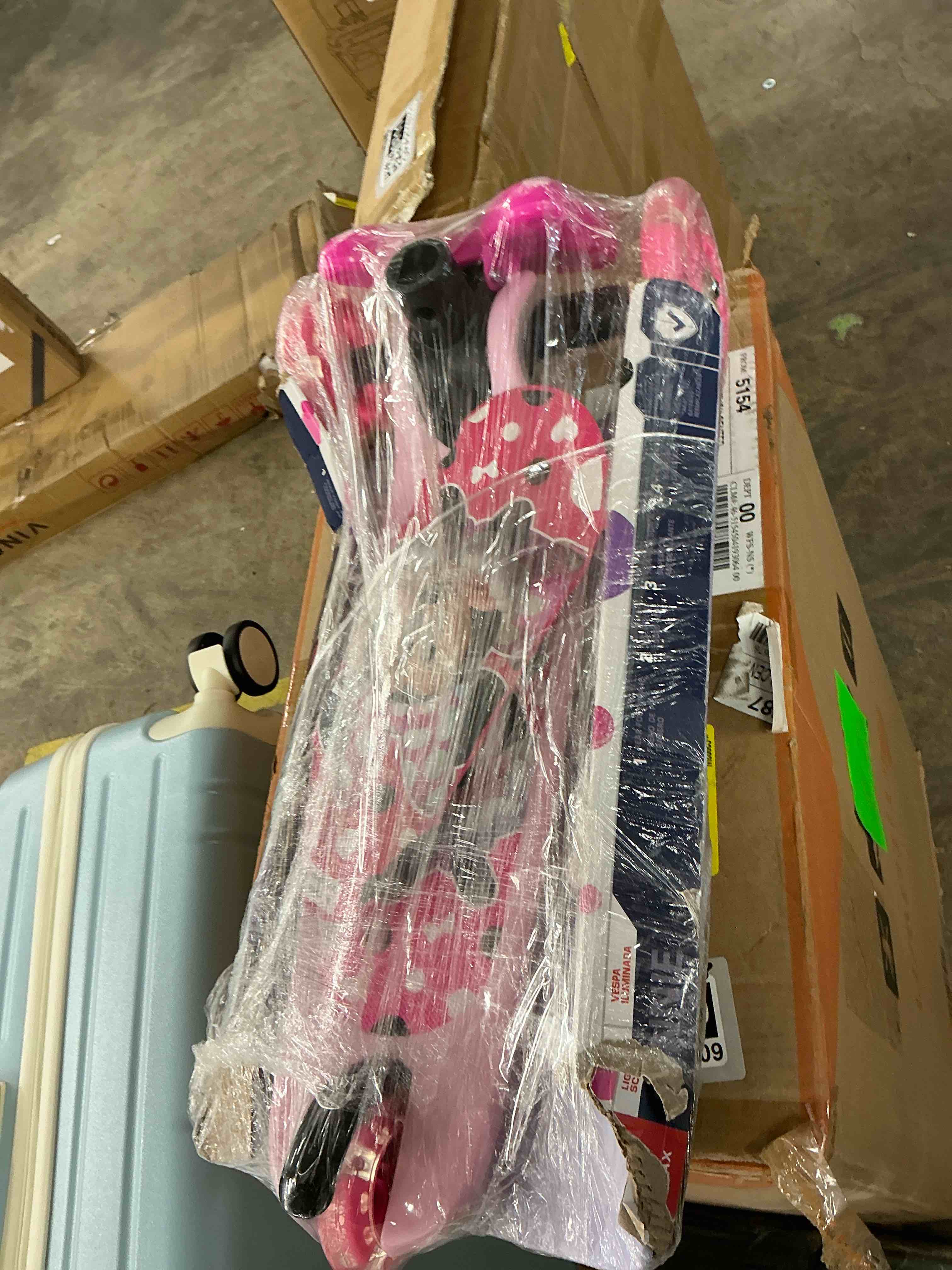 Condition photo showing As Is for huffy disney minnie mouse light-up toddler scooter 3-wheel design ages 3+ pink