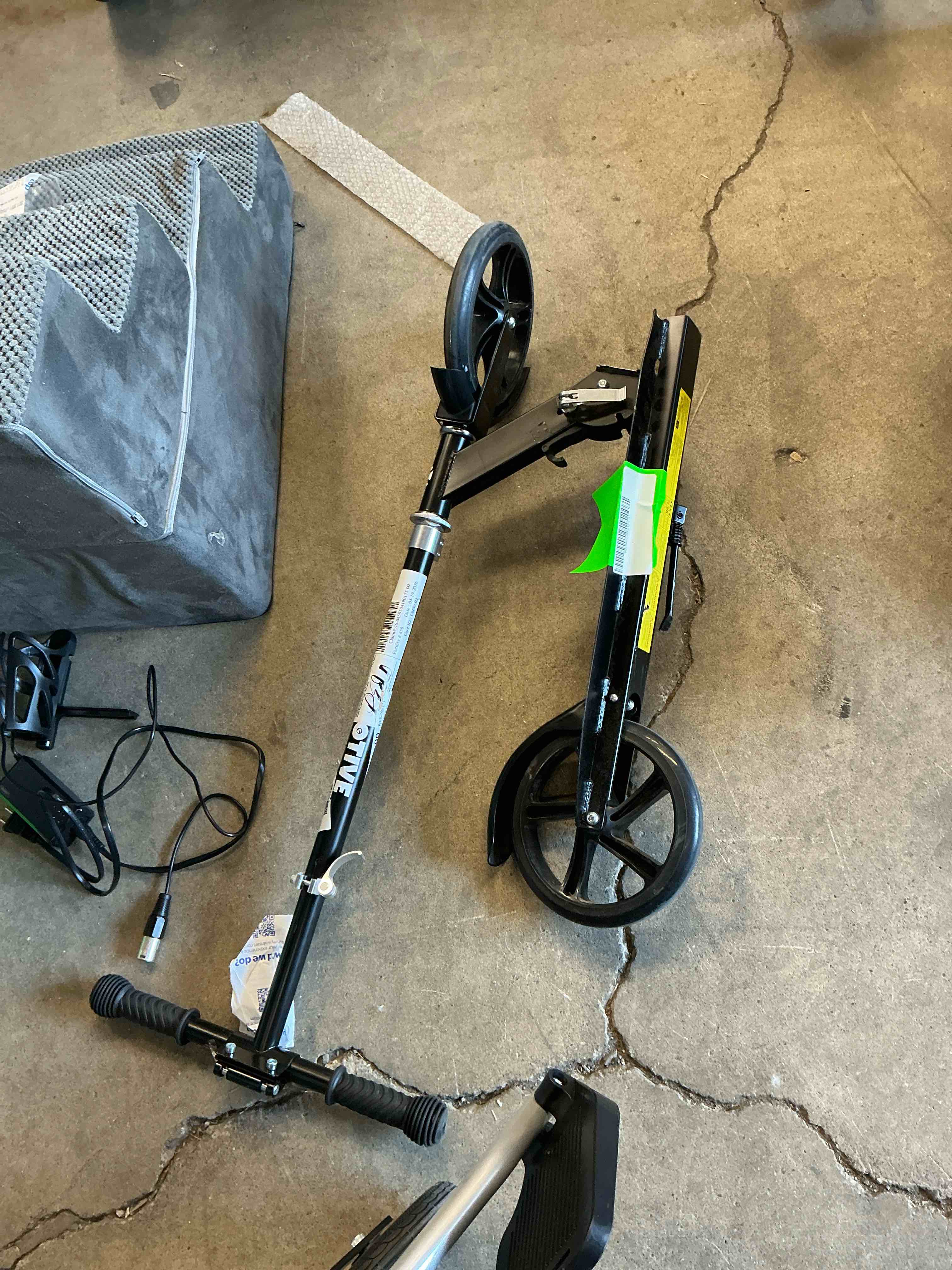 Condition photo showing As Is for welmotive scooter for kids ages 6+, teens & adults, lightweight kick scooter 3 adjustable heightand rear brake, big wheel foldable scooter for indoor & outdoor.